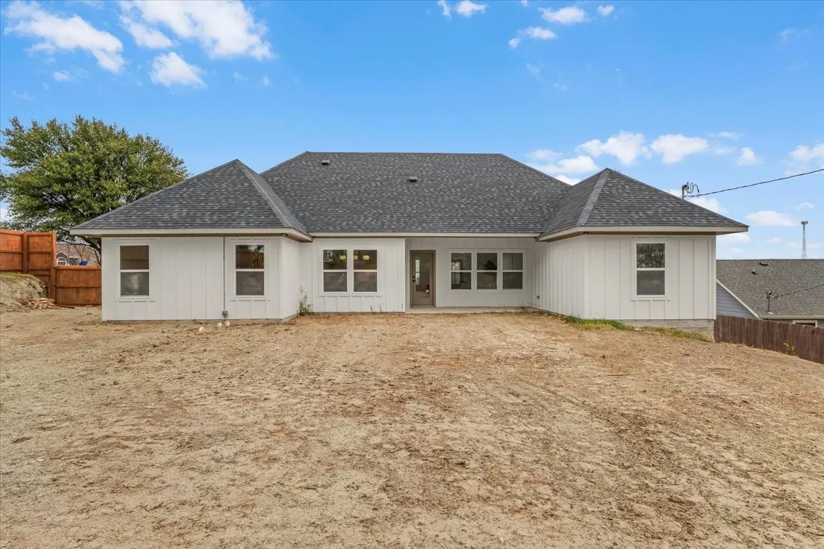 Single Family Residence For Sale in Parker County , 332 Hillcroft Road, Fort Worth, Texas 76108, 4 Bedroom, 2 Bathroom, 2 Garage spaces, 1,910 Sqft, built in 2025, New Construction - Complete, mls#21137145, Real Estate Agent in Fort Worth, Homes For Sale in Parker county, Homes For Sale in Fort Worth, Realtor in Fort Worth Texas, Real Estate Brokerage Independent Realty Texas, Luminita Cordes Realtor