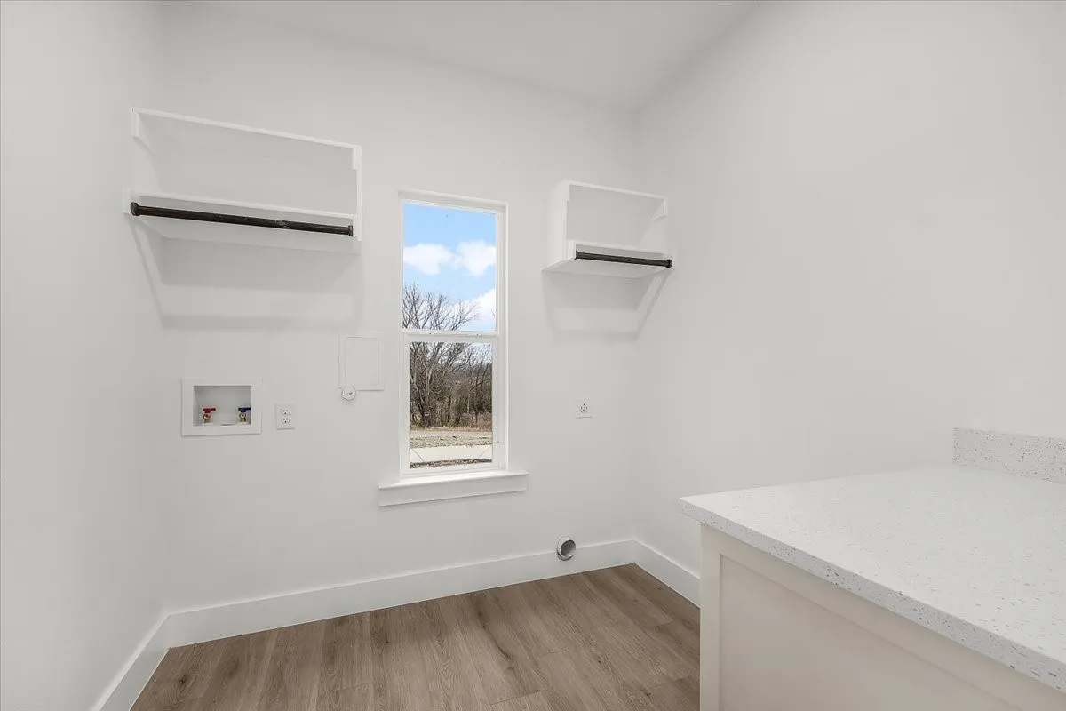 Single Family Residence For Sale in Parker County , 332 Hillcroft Road, Fort Worth, Texas 76108, 4 Bedroom, 2 Bathroom, 2 Garage spaces, 1,910 Sqft, built in 2025, New Construction - Complete, mls#21137145, Real Estate Agent in Fort Worth, Homes For Sale in Parker county, Homes For Sale in Fort Worth, Realtor in Fort Worth Texas, Real Estate Brokerage Independent Realty Texas, Luminita Cordes Realtor