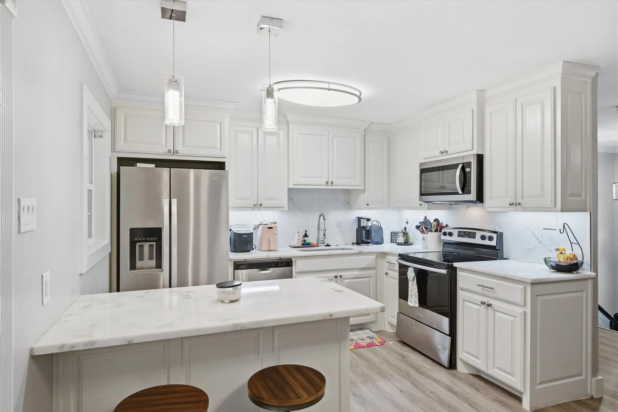 Single Family Residence For Sale in Smith County , 2422 Old Omen Road, Tyler, Texas 75701, 4 Bedroom, 3 Bathroom, Garage spaces, 1,702 Sqft, built in 1976, Preowned, mls#21137141, Real Estate Agent in Tyler, Homes For Sale in Smith county, Homes For Sale in Tyler, Realtor in Tyler Texas, Real Estate Brokerage Independent Realty Texas, Luminita Cordes Realtor