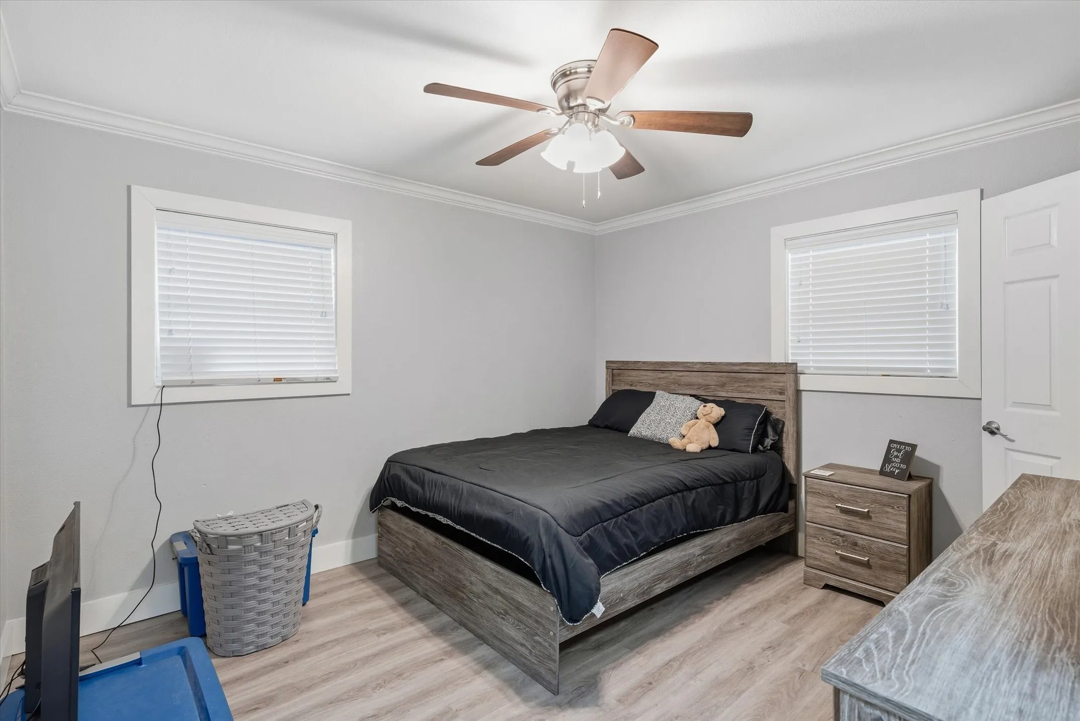 Single Family Residence For Sale in Smith County , 2422 Old Omen Road, Tyler, Texas 75701, 4 Bedroom, 3 Bathroom, Garage spaces, 1,702 Sqft, built in 1976, Preowned, mls#21137141, Real Estate Agent in Tyler, Homes For Sale in Smith county, Homes For Sale in Tyler, Realtor in Tyler Texas, Real Estate Brokerage Independent Realty Texas, Luminita Cordes Realtor