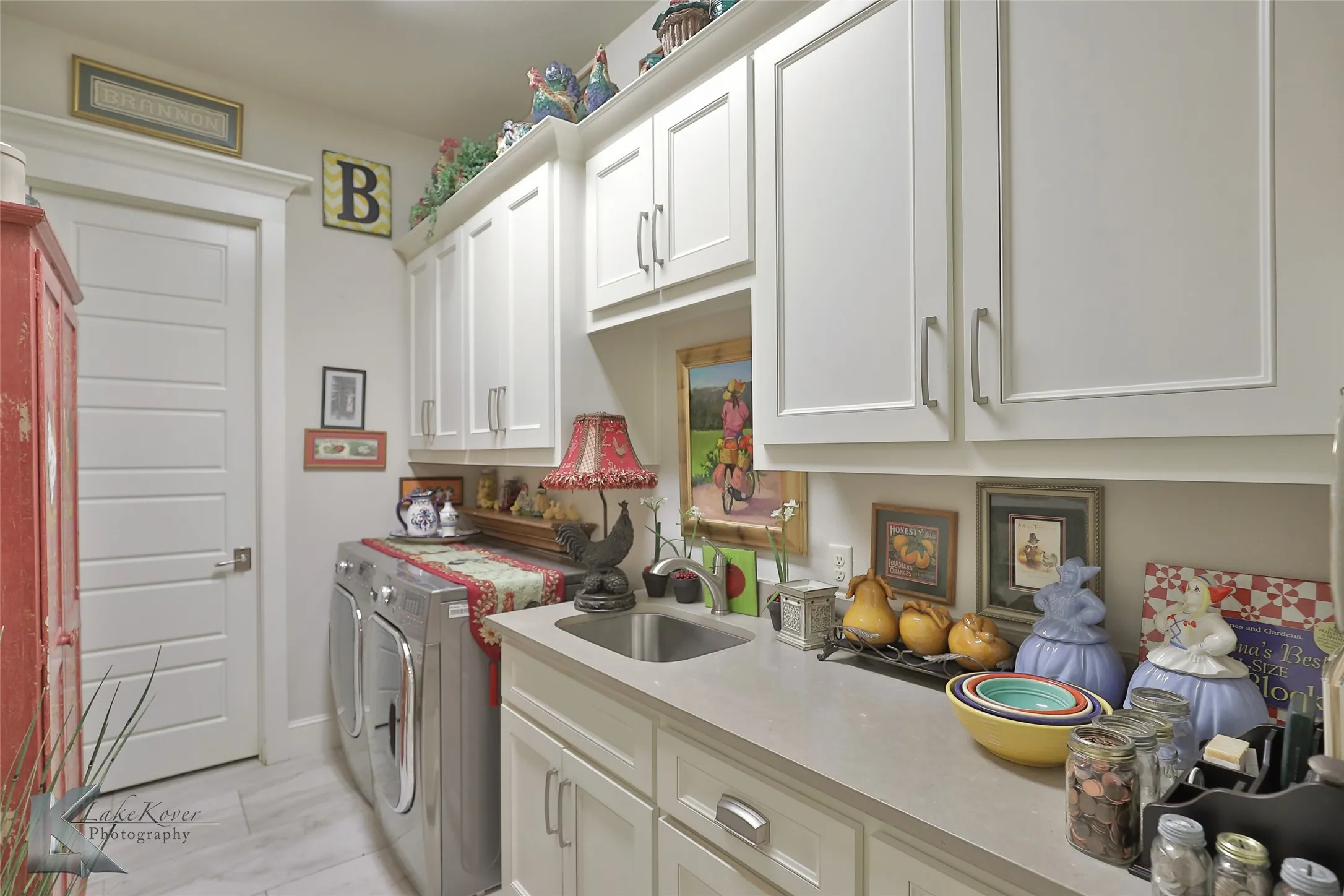 Single Family Residence For Sale in Taylor County , 6725 Goodnight Loving Trail, Abilene, Texas 79606, 4 Bedrooms, 4 Bathrooms, 2 Garage spaces, 3,188 Sqft, built in 2015, Preowned, Price $699,500, mls#21137033, Real Estate Agent in Abilene, Homes For Sale in Taylor county, Homes For Sale in Abilene, Realtor in Abilene Texas, Real Estate Brokerage Independent Realty Texas, Luminita Cordes Realtor