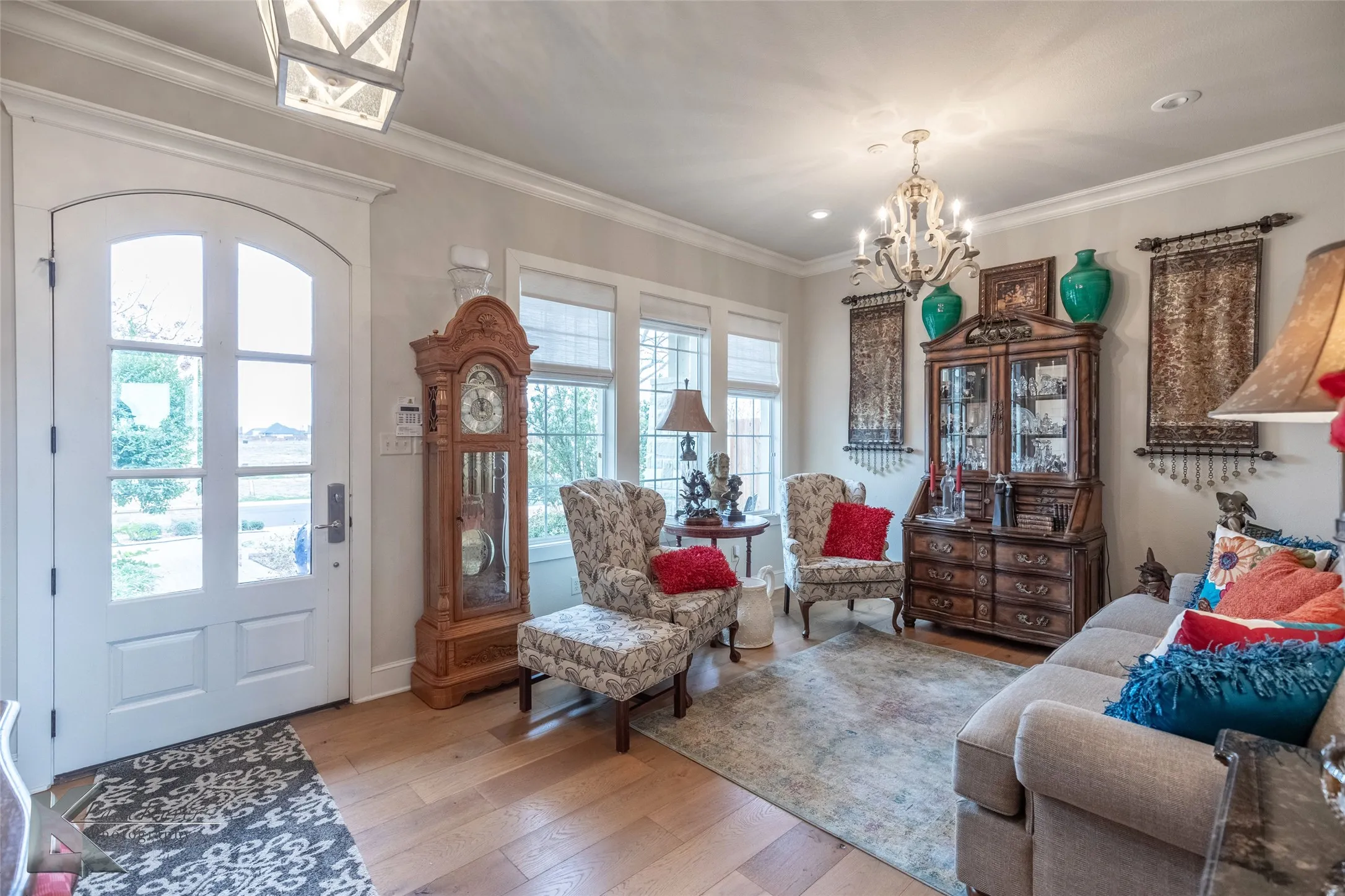 Single Family Residence For Sale in Taylor County , 6725 Goodnight Loving Trail, Abilene, Texas 79606, 4 Bedrooms, 4 Bathrooms, 2 Garage spaces, 3,188 Sqft, built in 2015, Preowned, Price $699,500, mls#21137033, Real Estate Agent in Abilene, Homes For Sale in Taylor county, Homes For Sale in Abilene, Realtor in Abilene Texas, Real Estate Brokerage Independent Realty Texas, Luminita Cordes Realtor