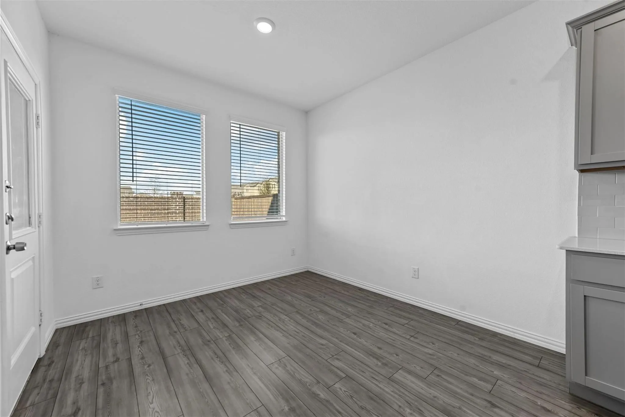 Single Family Residence For Sale in Denton County , 5029 Salinger Drive, Celina, Texas 76227, 4 Bedroom, 3 Bathroom, 2 Garage spaces, 2,269 Sqft, built in 2021, mls#21137214, Real Estate Agent in Celina, Homes For Sale in Denton county, Homes For Sale in Celina, Realtor in Celina Texas, Real Estate Brokerage Independent Realty Texas, Luminita Cordes Realtor
