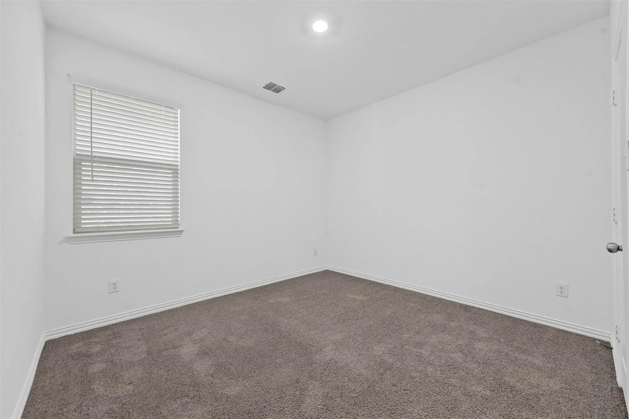 Single Family Residence For Sale in Denton County , 5029 Salinger Drive, Celina, Texas 76227, 4 Bedroom, 3 Bathroom, 2 Garage spaces, 2,269 Sqft, built in 2021, mls#21137214, Real Estate Agent in Celina, Homes For Sale in Denton county, Homes For Sale in Celina, Realtor in Celina Texas, Real Estate Brokerage Independent Realty Texas, Luminita Cordes Realtor