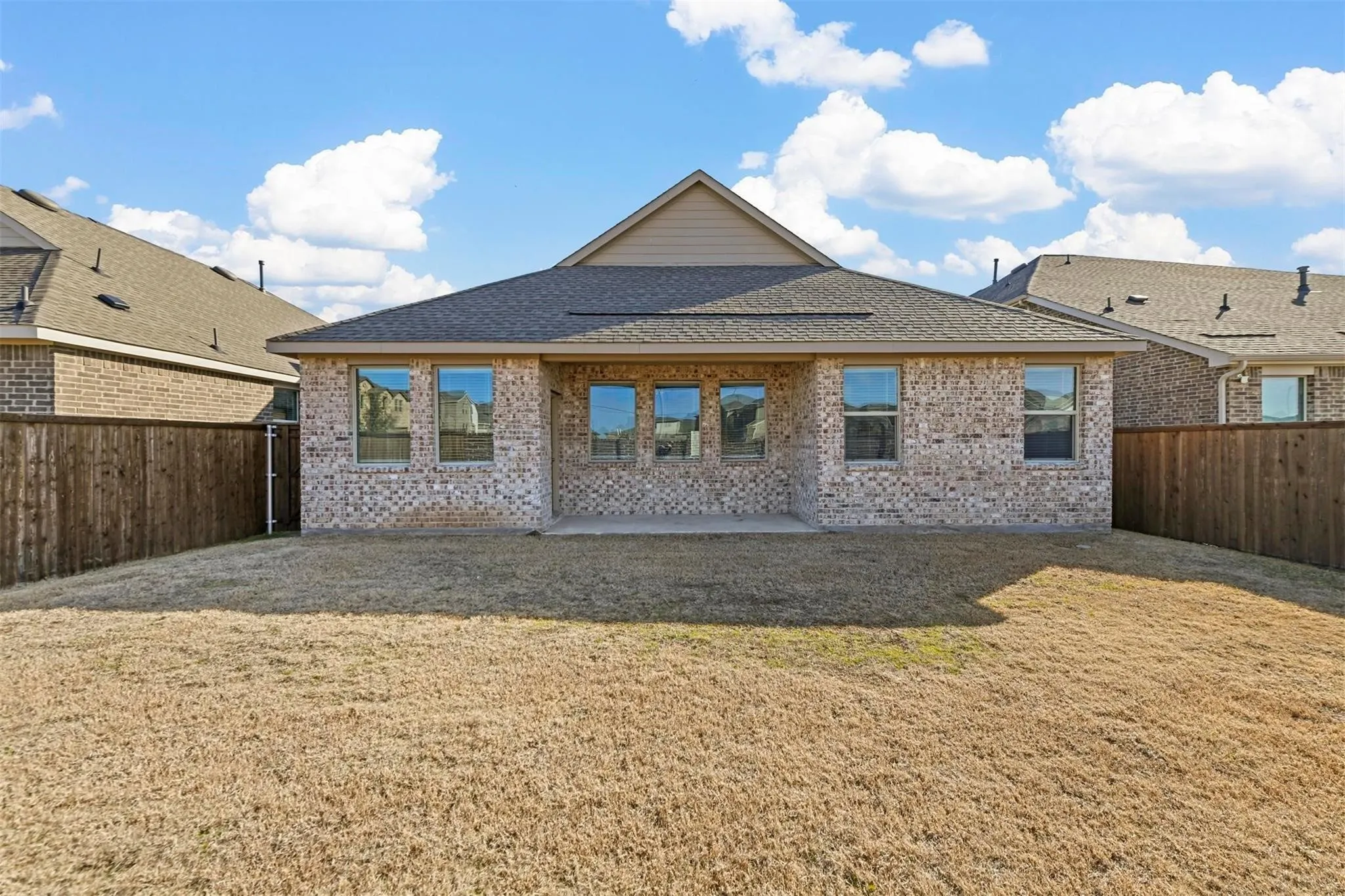 Single Family Residence For Sale in Denton County , 5029 Salinger Drive, Celina, Texas 76227, 4 Bedroom, 3 Bathroom, 2 Garage spaces, 2,269 Sqft, built in 2021, mls#21137214, Real Estate Agent in Celina, Homes For Sale in Denton county, Homes For Sale in Celina, Realtor in Celina Texas, Real Estate Brokerage Independent Realty Texas, Luminita Cordes Realtor