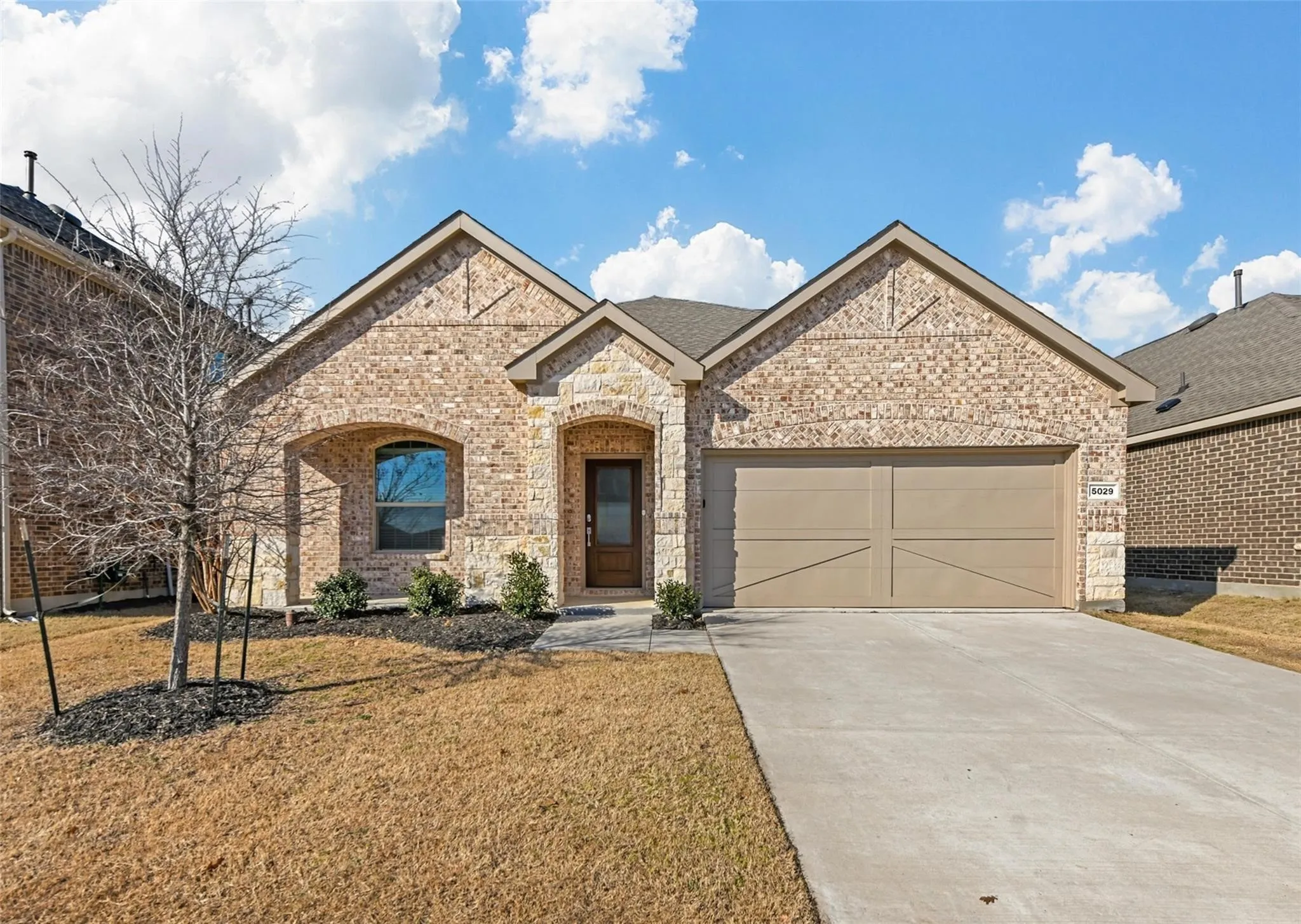 Single Family Residence For Sale in Denton County , 5029 Salinger Drive, Celina, Texas 76227, 4 Bedroom, 3 Bathroom, 2 Garage spaces, 2,269 Sqft, built in 2021, mls#21137214, Real Estate Agent in Celina, Homes For Sale in Denton county, Homes For Sale in Celina, Realtor in Celina Texas, Real Estate Brokerage Independent Realty Texas, Luminita Cordes Realtor