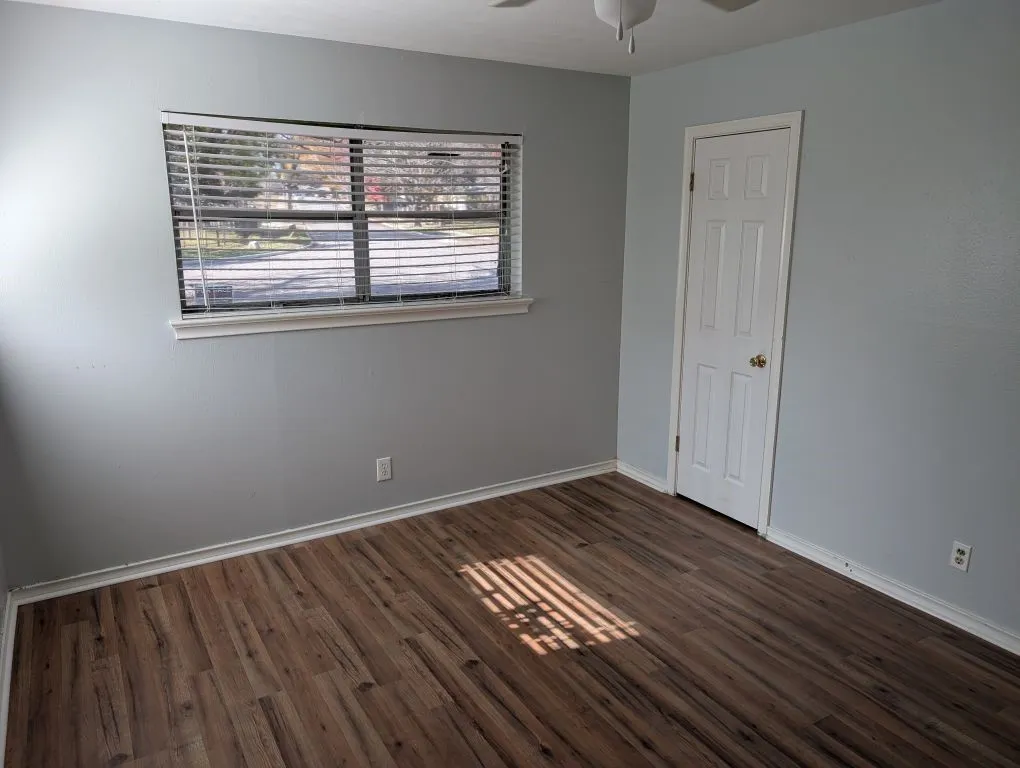 Single Family Residence For Sale in Dallas County , 8747 Mosswood Drive, Dallas, Texas 75227, 3 Bedroom, 2 Bathroom, 2 Garage spaces, 1,761 Sqft, built in 1961, Preowned, mls#21137208, Real Estate Agent in Dallas, Homes For Sale in Dallas county, Homes For Sale in Dallas, Realtor in Dallas Texas, Real Estate Brokerage Independent Realty Texas, Luminita Cordes Realtor