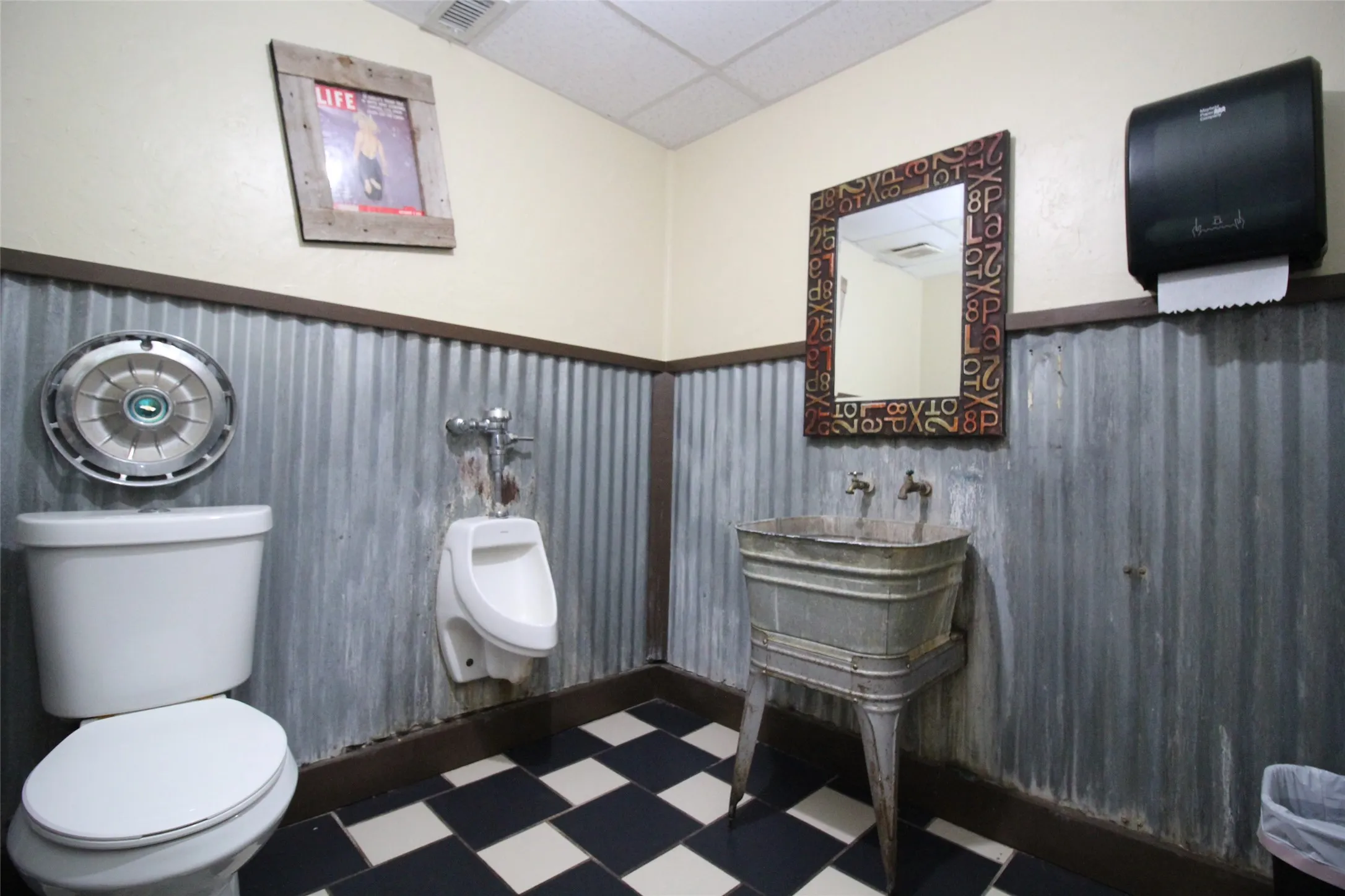 Business For Sale in Baylor County , 700 W California Street, Seymour, Texas 76380, 0, 0, Garage spaces, 5,163 Sqft, built in 1950, Preowned, mls#21137216, Real Estate Agent in Seymour, Homes For Sale in Baylor county, Homes For Sale in Seymour, Realtor in Seymour Texas, Real Estate Brokerage Independent Realty Texas, Luminita Cordes Realtor