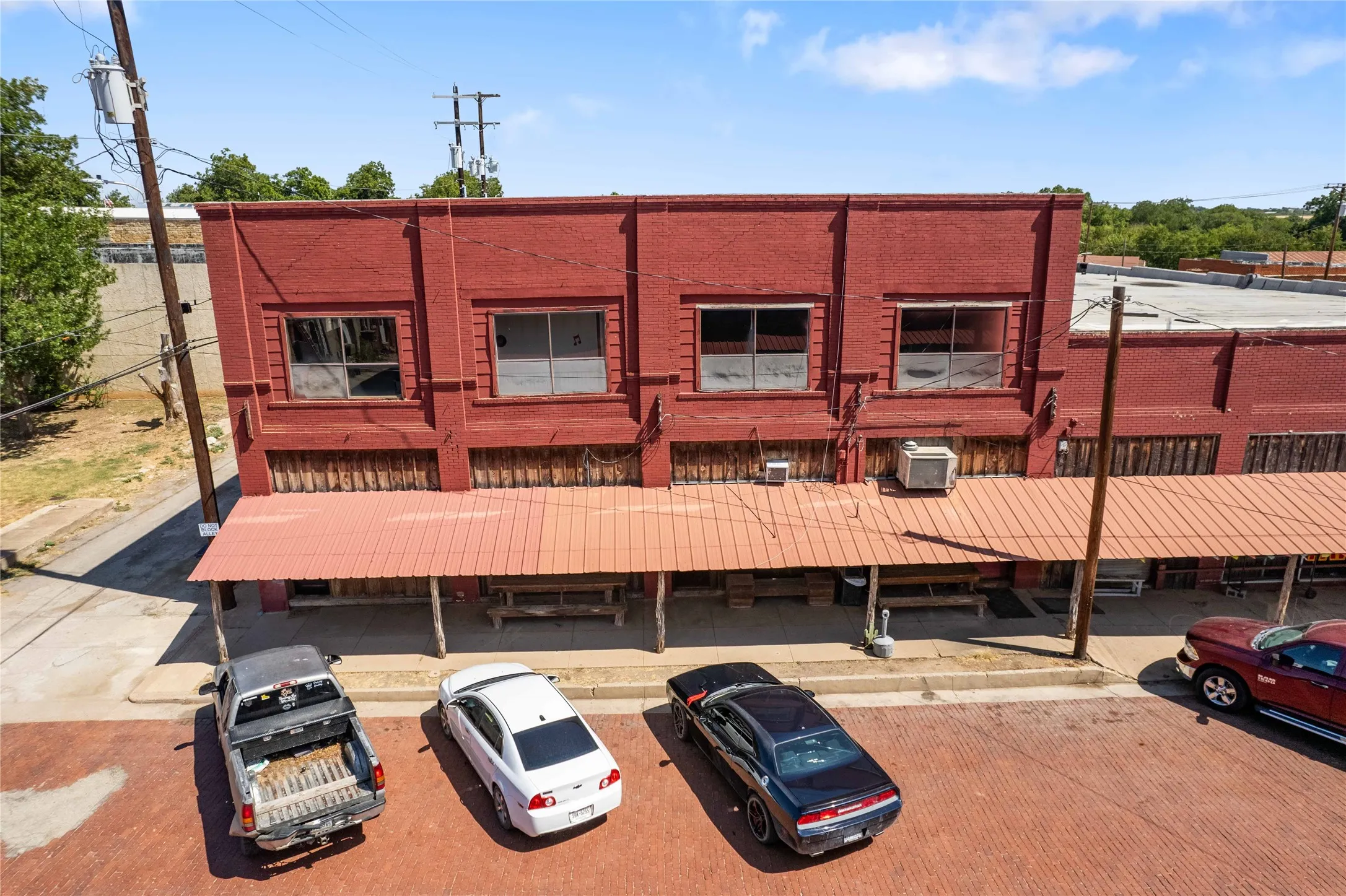 Retail For Sale in Coleman County , 115 E Pecan Street, Coleman, Texas 76834, 0, 0, Garage spaces, 0 Sqft, built in 1890, mls#21137287, Real Estate Agent in Coleman, Homes For Sale in Coleman county, Homes For Sale in Coleman, Realtor in Coleman Texas, Real Estate Brokerage Independent Realty Texas, Luminita Cordes Realtor