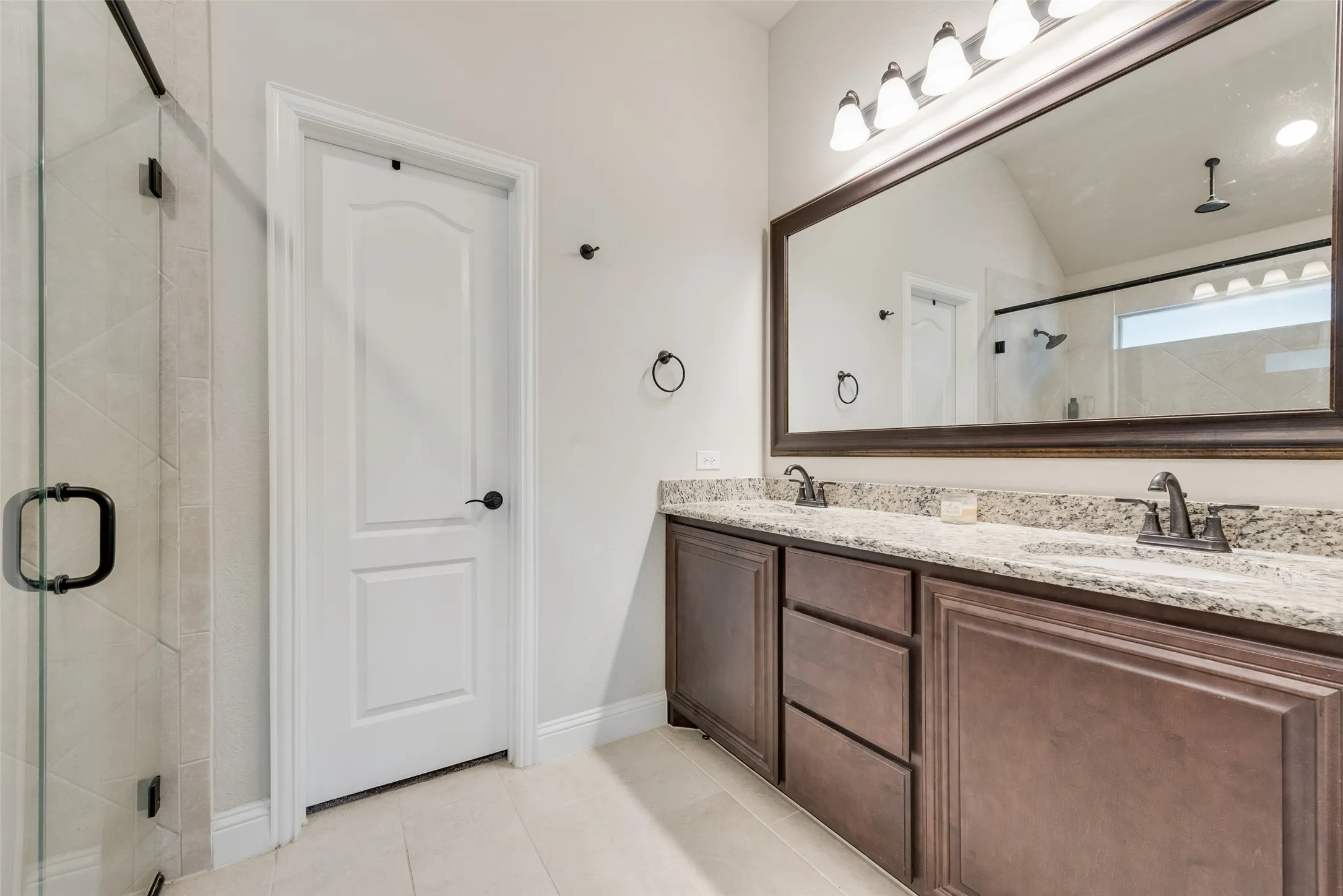 Single Family Residence For Sale in Kaufman County , 2010 Dundalk Lane, Forney, Texas 75126, 4 Bedrooms, 2 Bathrooms, 2 Garage spaces, 2,297 Sqft, built in 2022, Price $419,900, mls#21137376, Real Estate Agent in Forney, Homes For Sale in Kaufman county, Homes For Sale in Forney, Realtor in Forney Texas, Real Estate Brokerage Independent Realty Texas, Luminita Cordes Realtor
