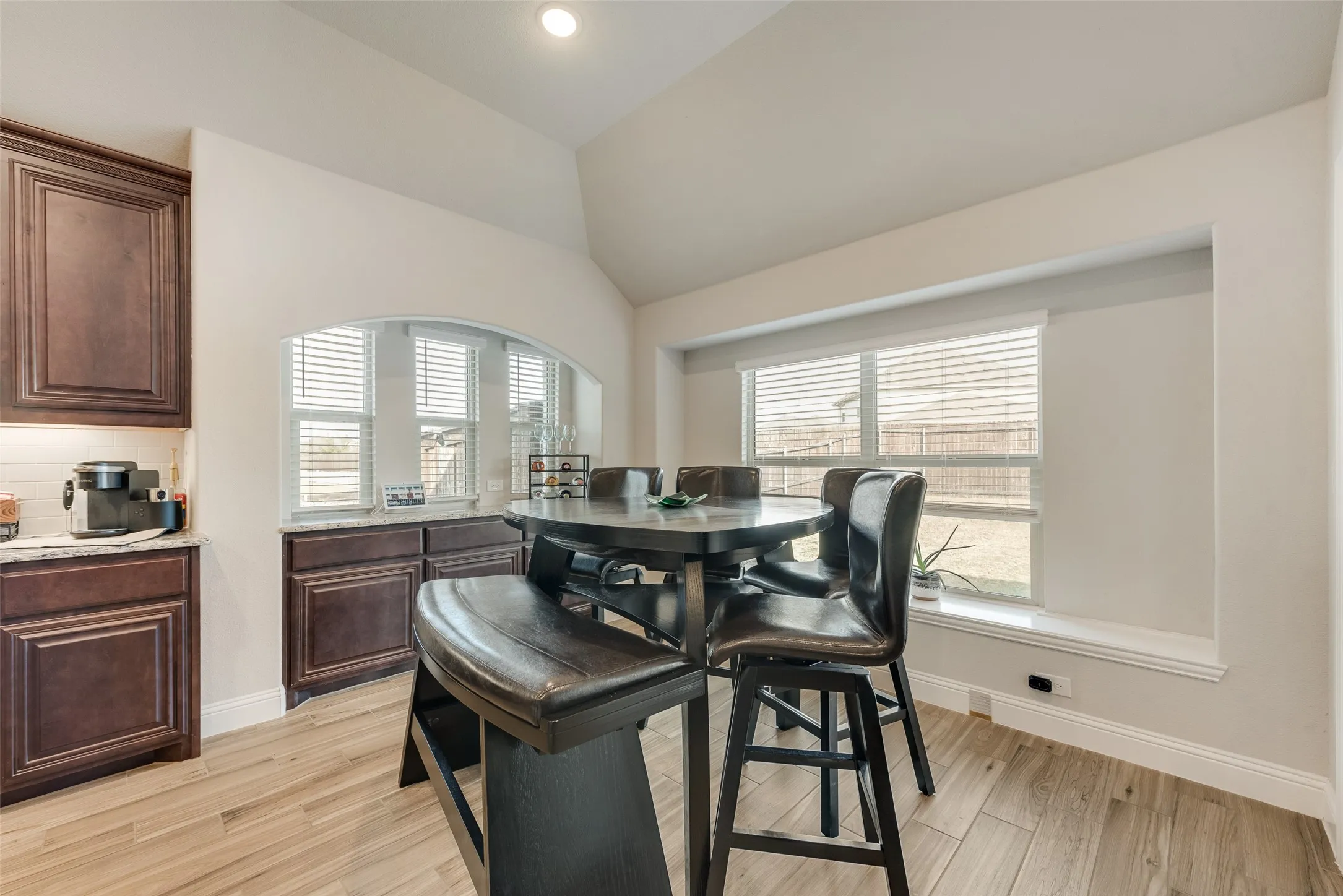 Single Family Residence For Sale in Kaufman County , 2010 Dundalk Lane, Forney, Texas 75126, 4 Bedrooms, 2 Bathrooms, 2 Garage spaces, 2,297 Sqft, built in 2022, Price $419,900, mls#21137376, Real Estate Agent in Forney, Homes For Sale in Kaufman county, Homes For Sale in Forney, Realtor in Forney Texas, Real Estate Brokerage Independent Realty Texas, Luminita Cordes Realtor