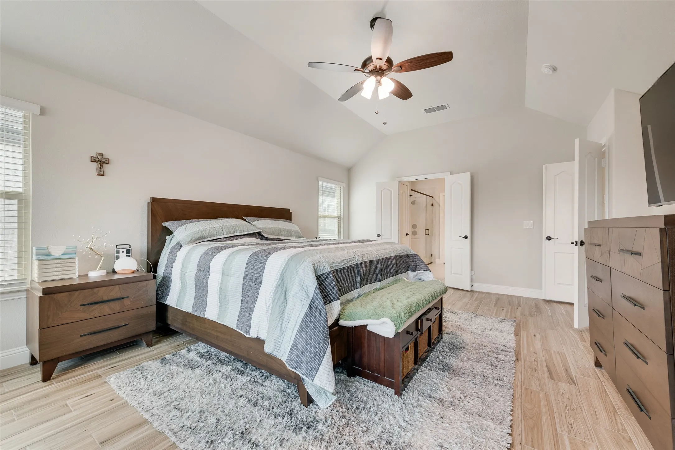Single Family Residence For Sale in Kaufman County , 2010 Dundalk Lane, Forney, Texas 75126, 4 Bedrooms, 2 Bathrooms, 2 Garage spaces, 2,297 Sqft, built in 2022, Price $419,900, mls#21137376, Real Estate Agent in Forney, Homes For Sale in Kaufman county, Homes For Sale in Forney, Realtor in Forney Texas, Real Estate Brokerage Independent Realty Texas, Luminita Cordes Realtor