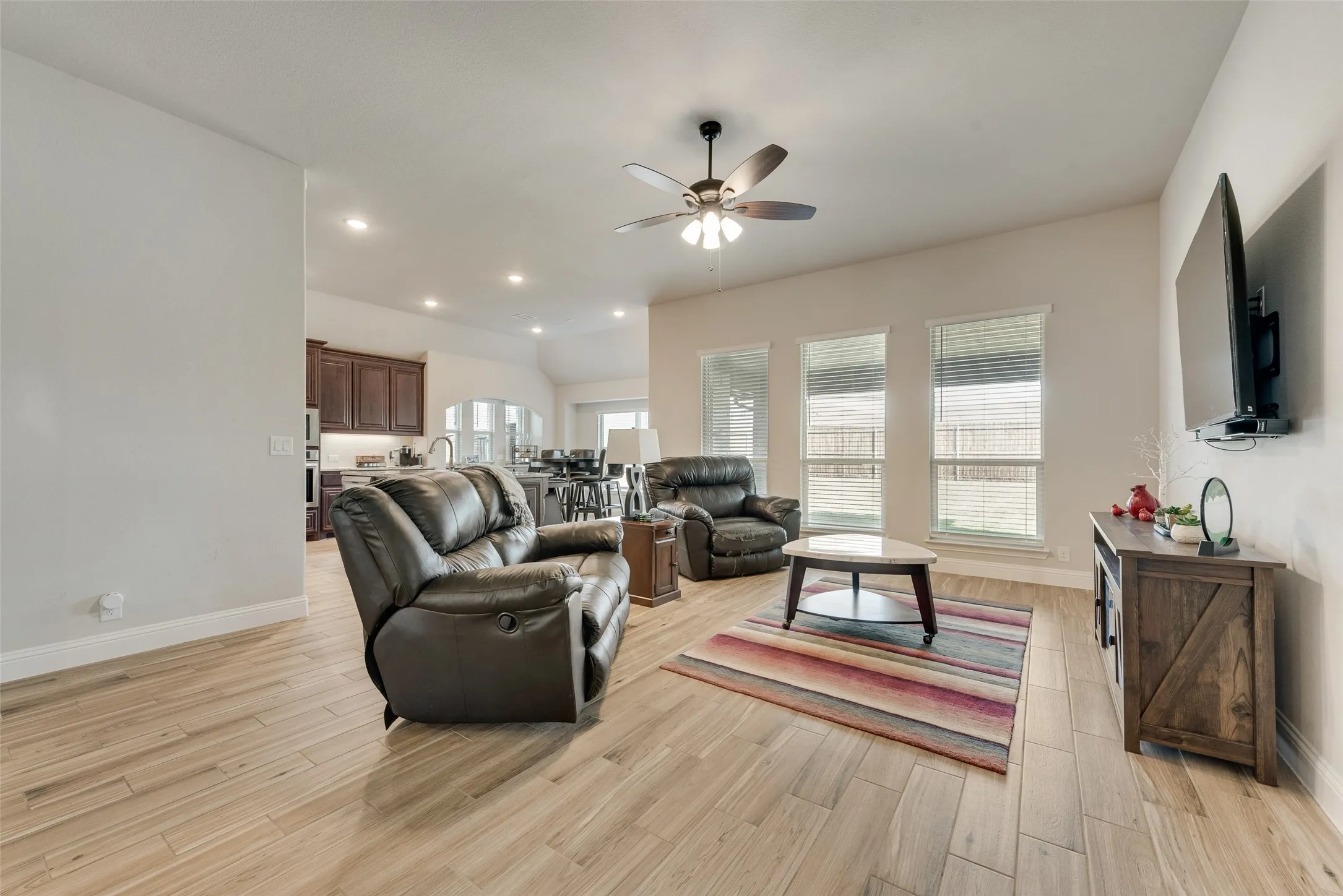 Single Family Residence For Sale in Kaufman County , 2010 Dundalk Lane, Forney, Texas 75126, 4 Bedrooms, 2 Bathrooms, 2 Garage spaces, 2,297 Sqft, built in 2022, Price $419,900, mls#21137376, Real Estate Agent in Forney, Homes For Sale in Kaufman county, Homes For Sale in Forney, Realtor in Forney Texas, Real Estate Brokerage Independent Realty Texas, Luminita Cordes Realtor