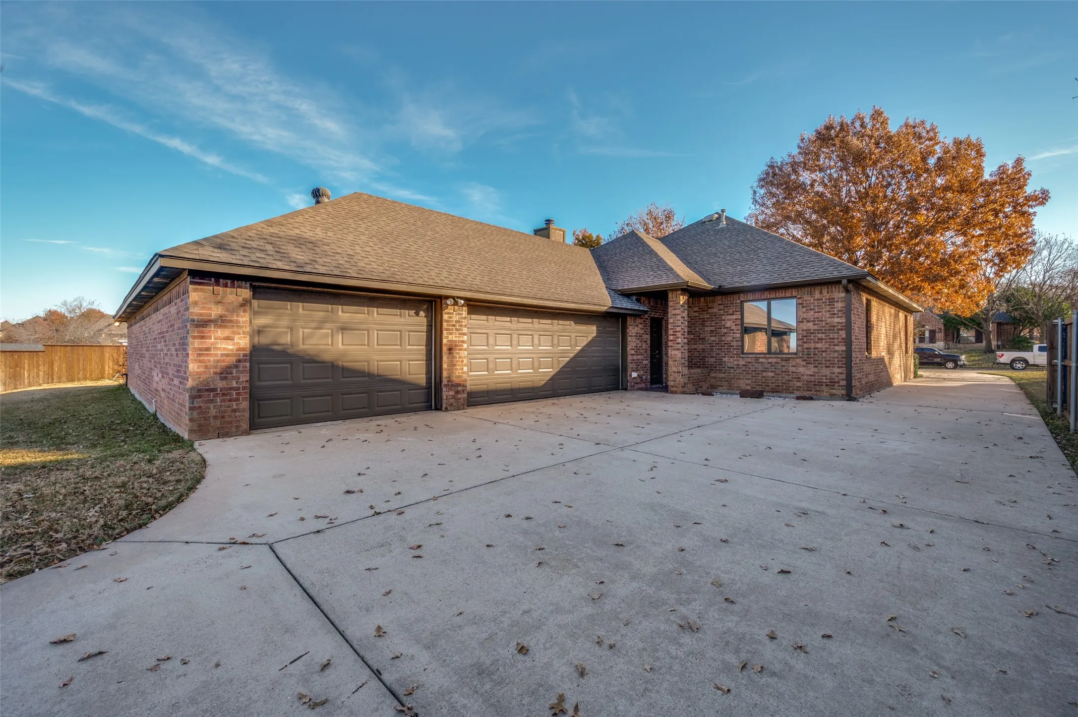 Single Family Residence For Sale in Denton County , 3504 Belmont Street, Denton, Texas 76210, 4 Bedroom, 3 Bathroom, 4 Garage spaces, 3,609 Sqft, built in 1999, Preowned, mls#21136776, Real Estate Agent in Denton, Homes For Sale in Denton county, Homes For Sale in Denton, Realtor in Denton Texas, Real Estate Brokerage Independent Realty Texas, Luminita Cordes Realtor