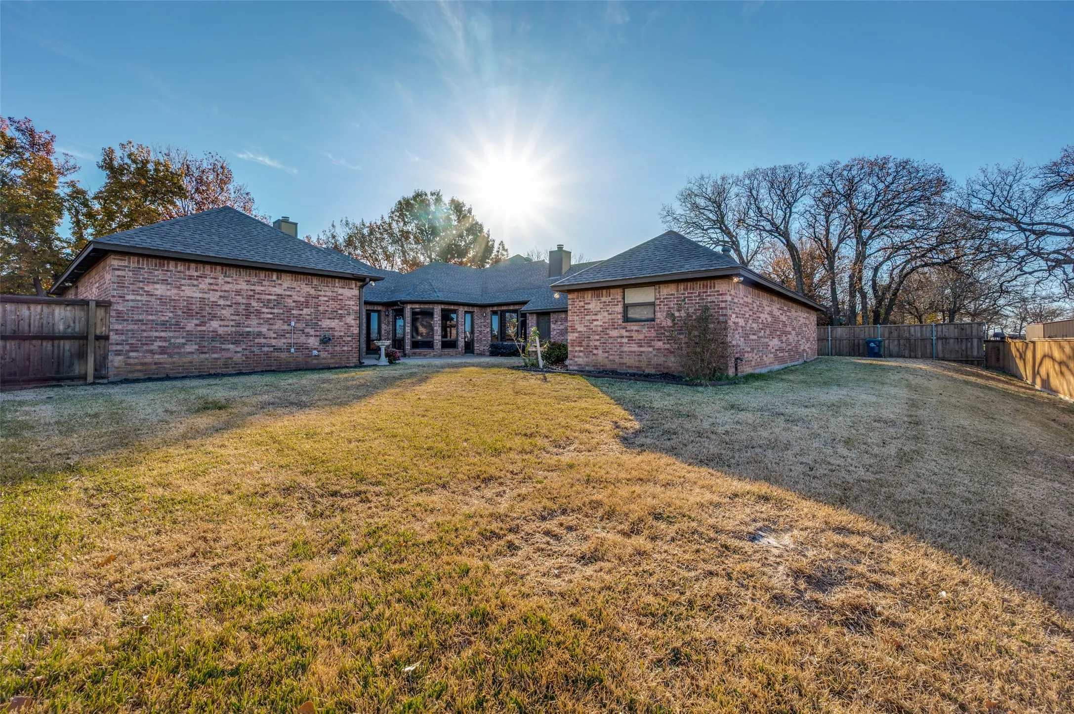 Single Family Residence For Sale in Denton County , 3504 Belmont Street, Denton, Texas 76210, 4 Bedroom, 3 Bathroom, 4 Garage spaces, 3,609 Sqft, built in 1999, Preowned, mls#21136776, Real Estate Agent in Denton, Homes For Sale in Denton county, Homes For Sale in Denton, Realtor in Denton Texas, Real Estate Brokerage Independent Realty Texas, Luminita Cordes Realtor