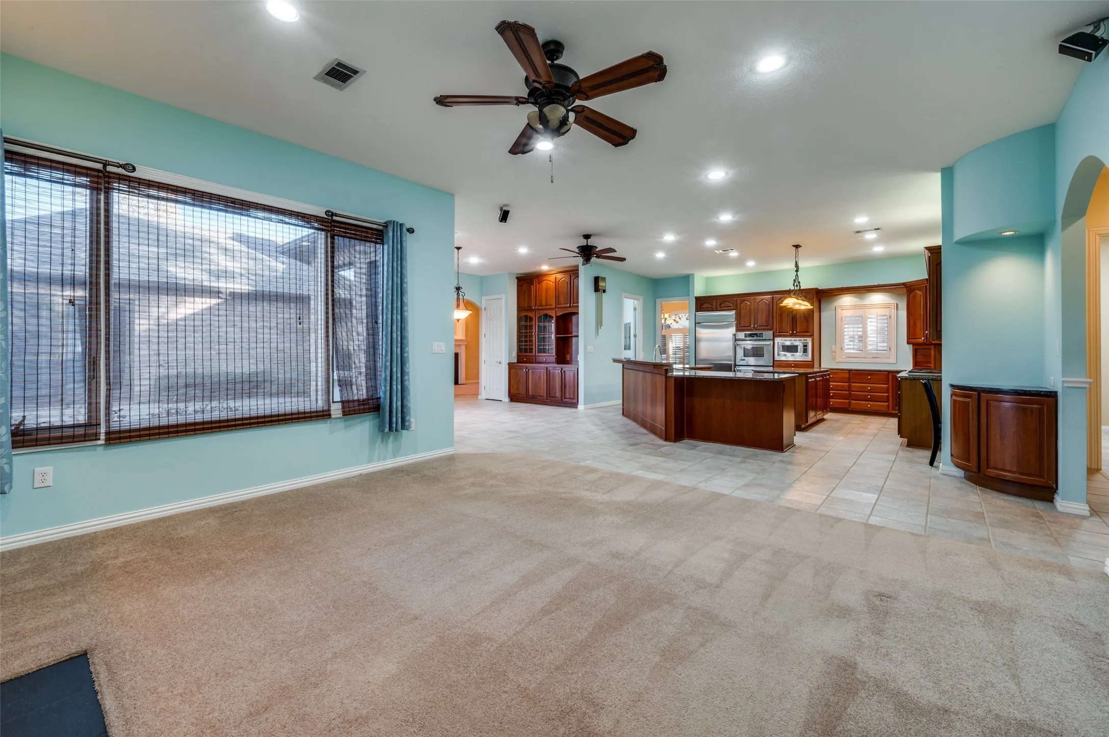 Single Family Residence For Sale in Denton County , 3504 Belmont Street, Denton, Texas 76210, 4 Bedroom, 3 Bathroom, 4 Garage spaces, 3,609 Sqft, built in 1999, Preowned, mls#21136776, Real Estate Agent in Denton, Homes For Sale in Denton county, Homes For Sale in Denton, Realtor in Denton Texas, Real Estate Brokerage Independent Realty Texas, Luminita Cordes Realtor