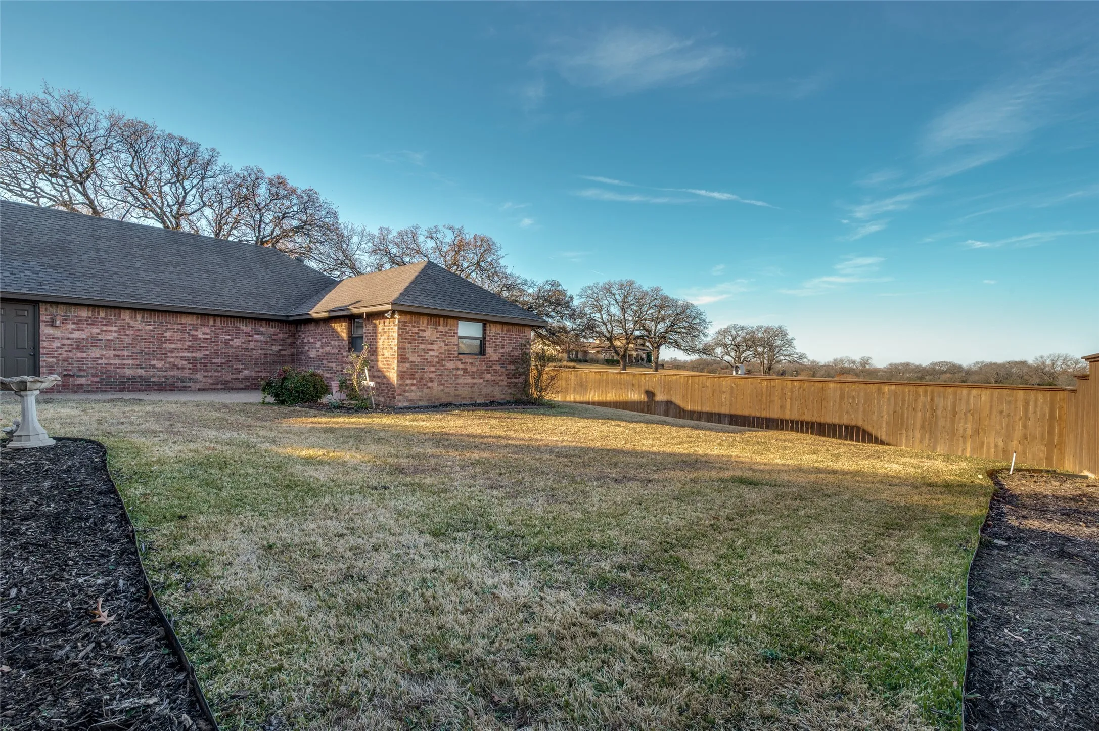 Single Family Residence For Sale in Denton County , 3504 Belmont Street, Denton, Texas 76210, 4 Bedroom, 3 Bathroom, 4 Garage spaces, 3,609 Sqft, built in 1999, Preowned, mls#21136776, Real Estate Agent in Denton, Homes For Sale in Denton county, Homes For Sale in Denton, Realtor in Denton Texas, Real Estate Brokerage Independent Realty Texas, Luminita Cordes Realtor
