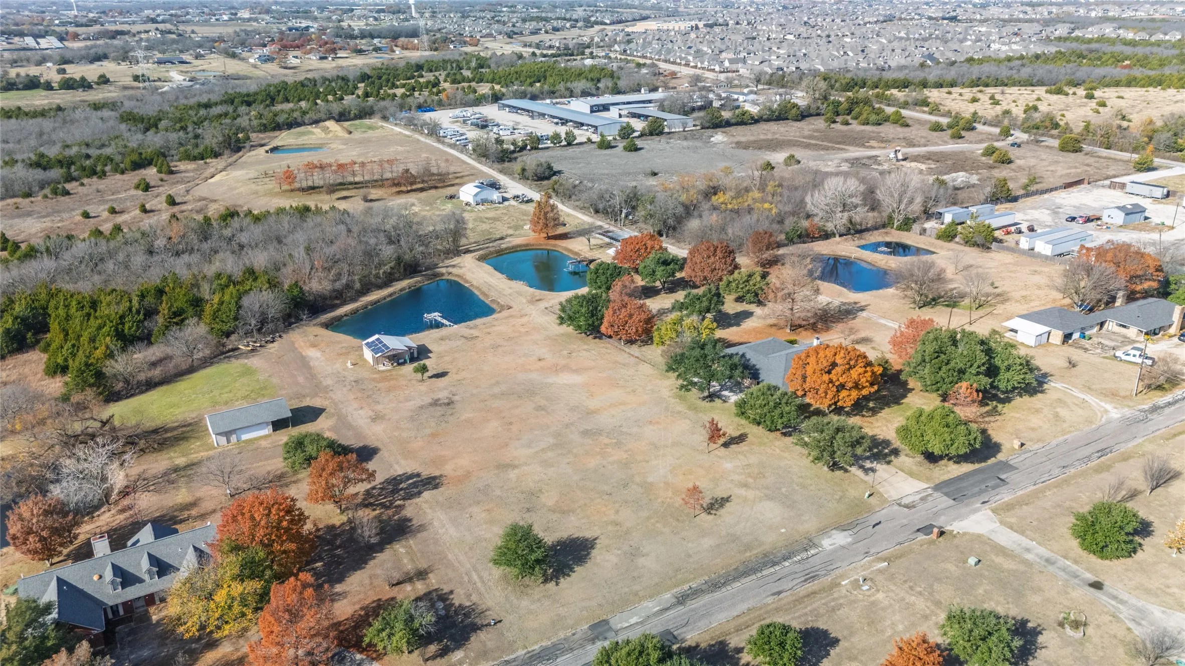 proximity to towns of St. Paul & Wylie