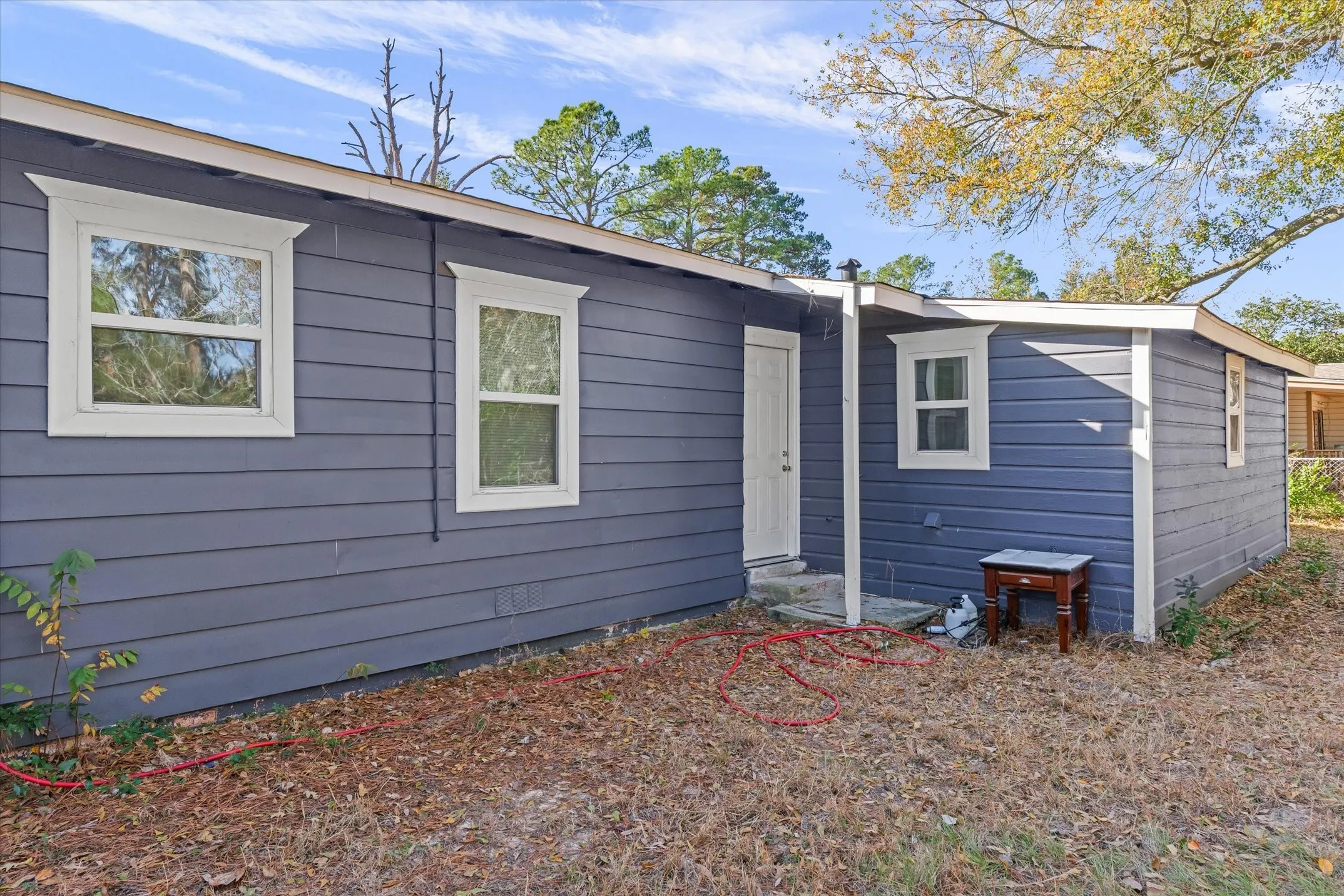 Single Family Residence For Sale in Henderson County , 600 M L King Jr Boulevard, Athens, Texas 75751, 3 Bedrooms, 1 Bathroom, 2 Garage spaces, 1,225 Sqft, built in 1958, Preowned, Price $160,000, mls#21137542, Real Estate Agent in Athens, Homes For Sale in Henderson county, Homes For Sale in Athens, Realtor in Athens Texas, Real Estate Brokerage Independent Realty Texas, Luminita Cordes Realtor