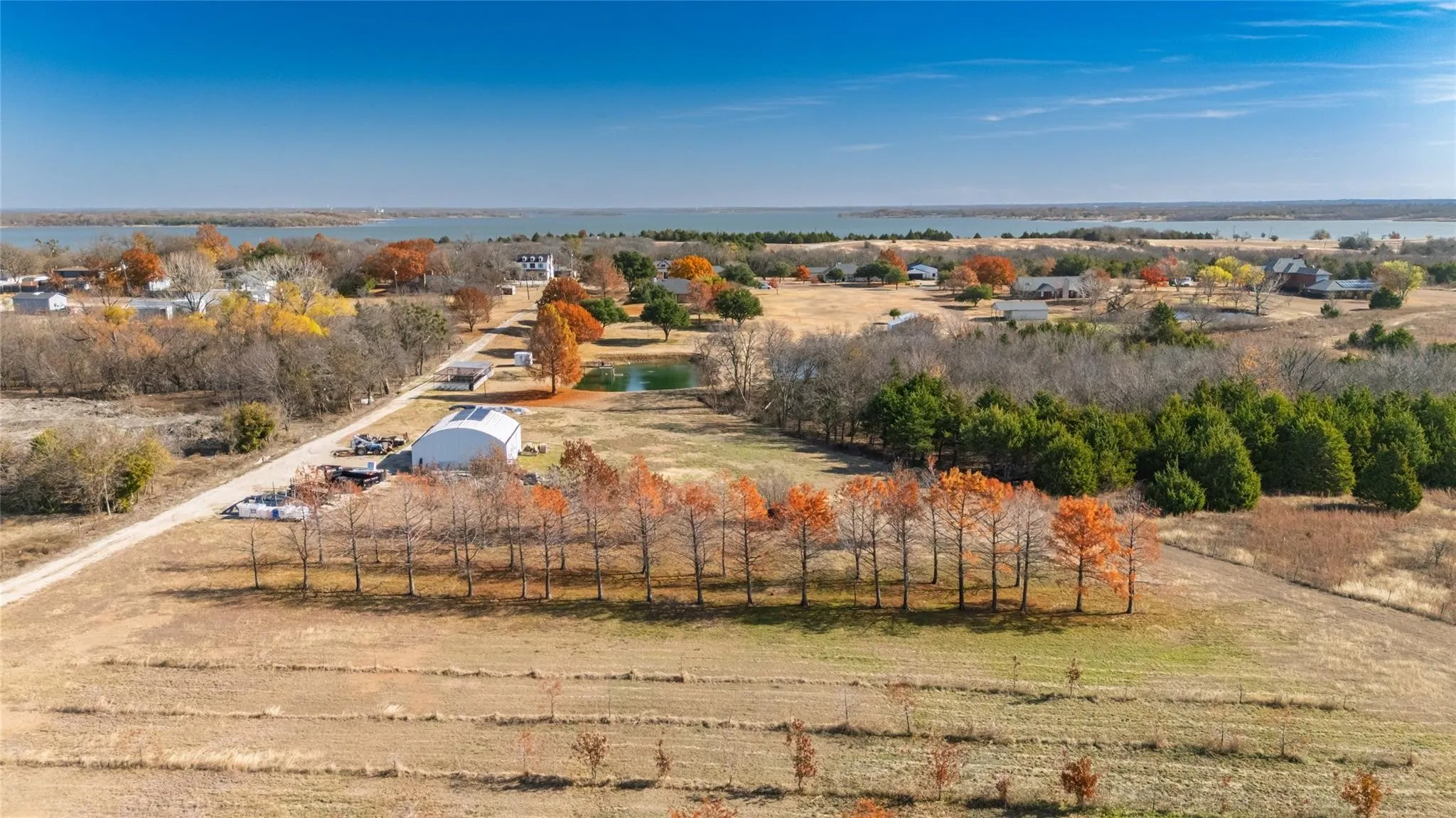 Single Family Residence For Sale in Collin County , 803-2 Westshore Drive, St Paul, Texas 75098, 3 Bedroom, 3 Bathroom, 2 Garage spaces, 2,263 Sqft, built in 1983, Preowned, mls#21137570, Real Estate Agent in St Paul, Homes For Sale in Collin county, Homes For Sale in St Paul, Realtor in St Paul Texas, Real Estate Brokerage Independent Realty Texas, Luminita Cordes Realtor