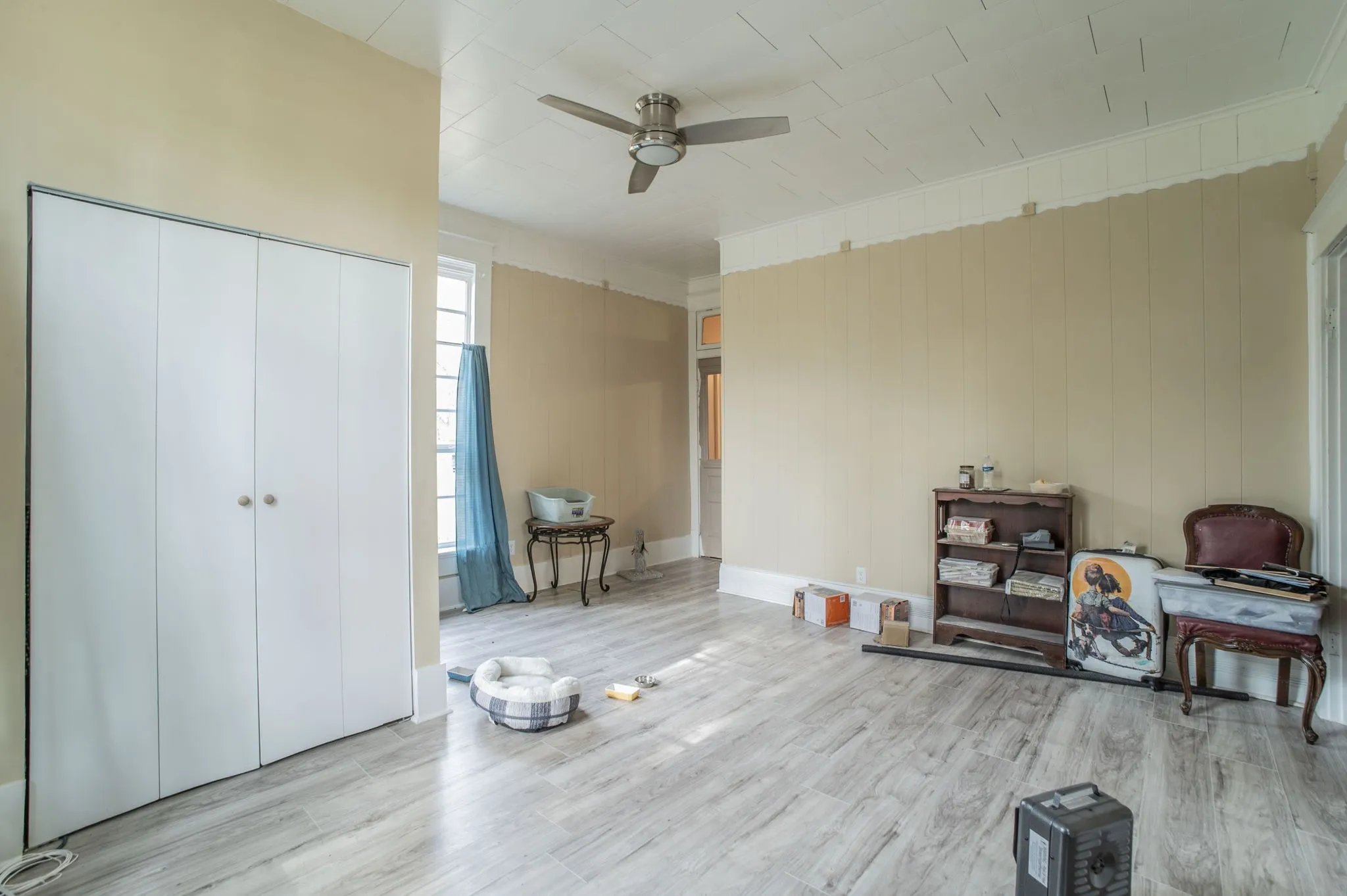 Single Family Residence For Sale in Lamar County , 540 12th Street SE, Paris, Texas 75460, 5 Bedrooms, 2 Bathrooms, Garage spaces, 3,076 Sqft, built in 1896, Price $225,000, mls#21137474, Real Estate Agent in Paris, Homes For Sale in Lamar county, Homes For Sale in Paris, Realtor in Paris Texas, Real Estate Brokerage Independent Realty Texas, Luminita Cordes Realtor