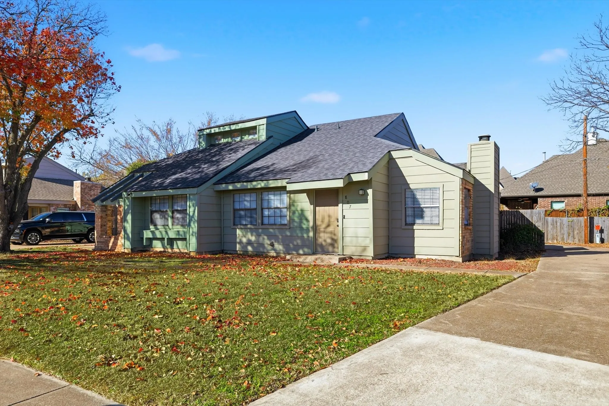 Single Family Residence For Sale in Tarrant County , 807 Windcrest Drive, Keller, Texas 76248, 2 Bedrooms, 2 Bathrooms, Garage spaces, 1,179 Sqft, built in 1983, Preowned, Price $276,000, mls#21135756, Real Estate Agent in Keller, Homes For Sale in Tarrant county, Homes For Sale in Keller, Realtor in Keller Texas, Real Estate Brokerage Independent Realty Texas, Luminita Cordes Realtor