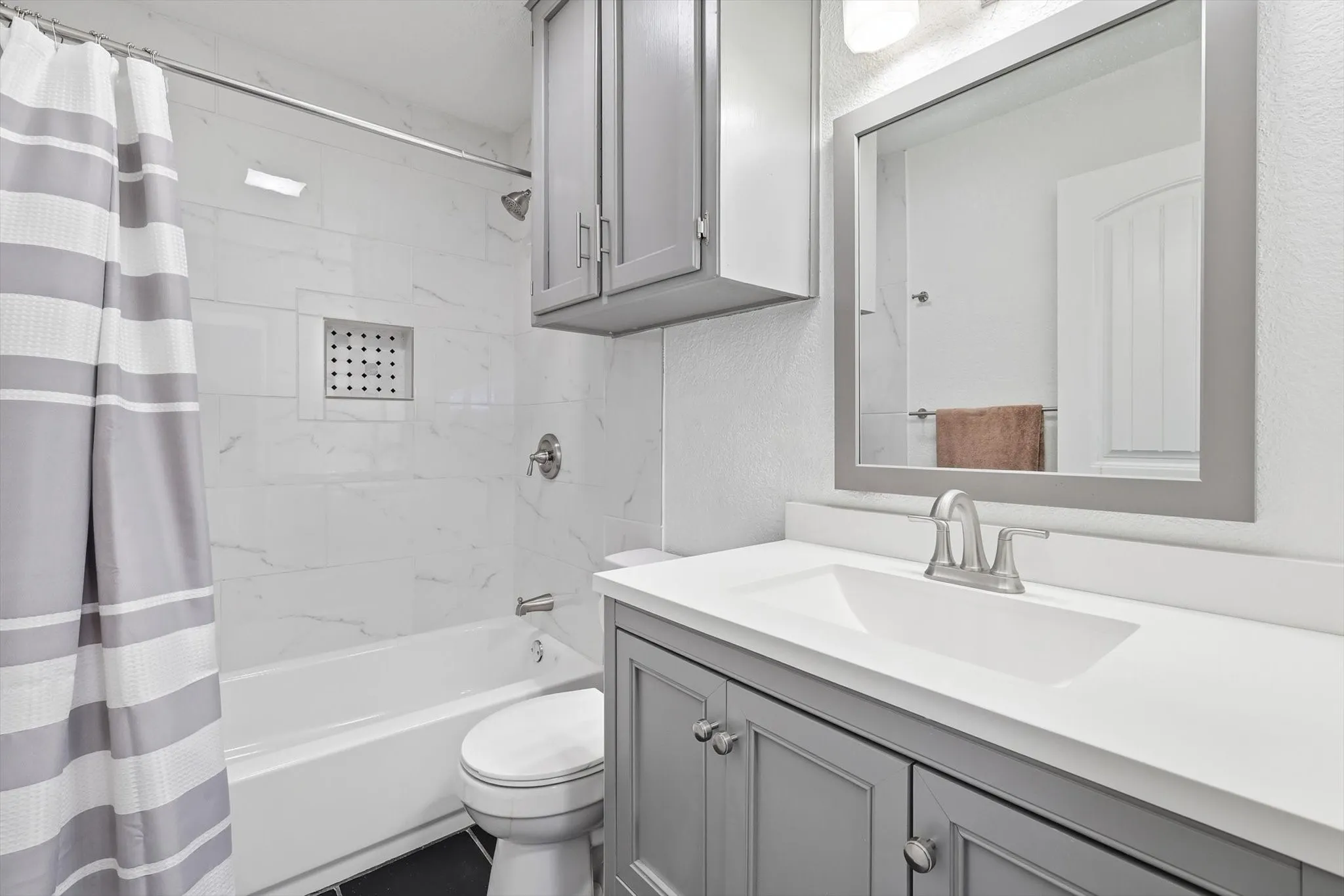 Single Family Residence For Sale in Tarrant County , 807 Windcrest Drive, Keller, Texas 76248, 2 Bedrooms, 2 Bathrooms, Garage spaces, 1,179 Sqft, built in 1983, Preowned, Price $276,000, mls#21135756, Real Estate Agent in Keller, Homes For Sale in Tarrant county, Homes For Sale in Keller, Realtor in Keller Texas, Real Estate Brokerage Independent Realty Texas, Luminita Cordes Realtor