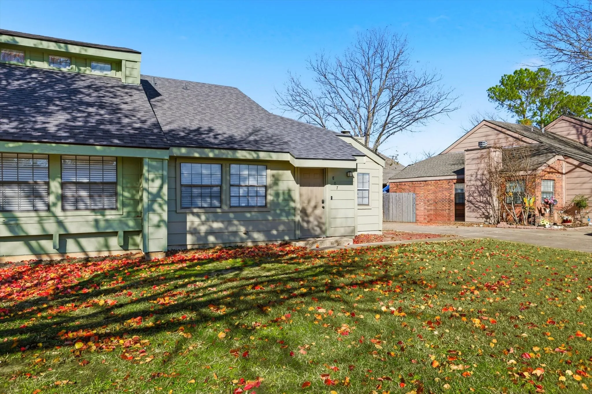 Single Family Residence For Sale in Tarrant County , 807 Windcrest Drive, Keller, Texas 76248, 2 Bedrooms, 2 Bathrooms, Garage spaces, 1,179 Sqft, built in 1983, Preowned, Price $276,000, mls#21135756, Real Estate Agent in Keller, Homes For Sale in Tarrant county, Homes For Sale in Keller, Realtor in Keller Texas, Real Estate Brokerage Independent Realty Texas, Luminita Cordes Realtor