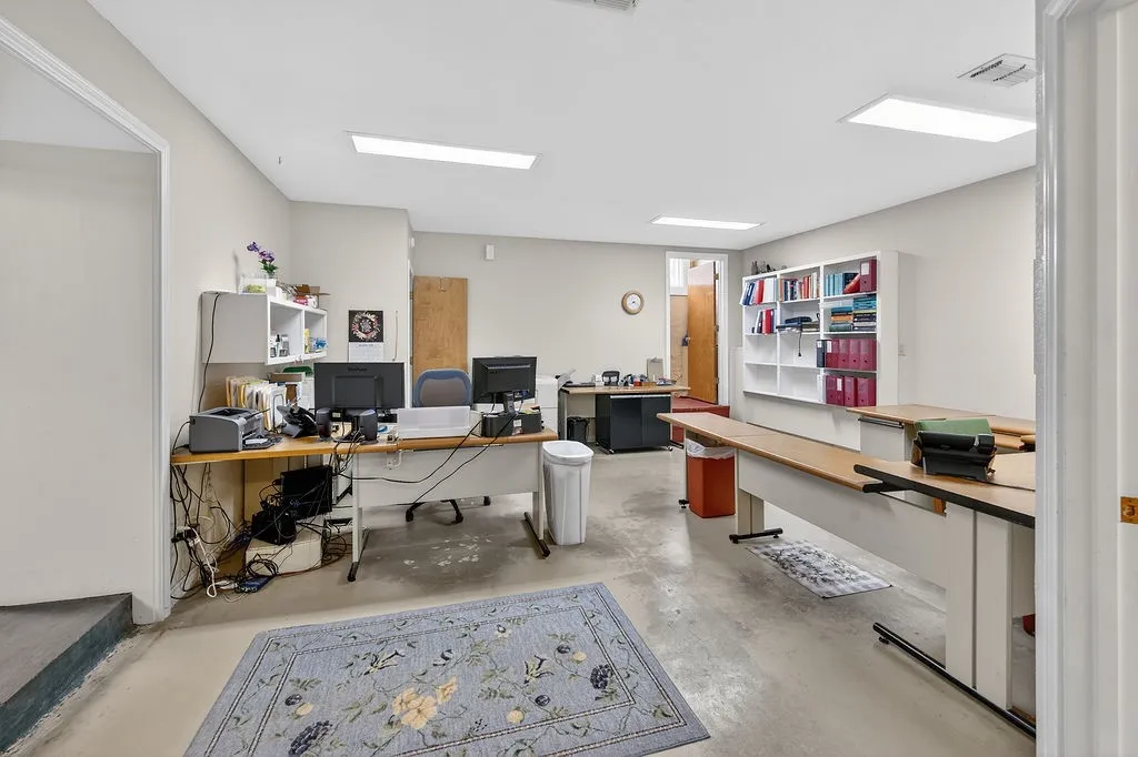 Office For Sale in Henderson County , 110 E Corsicana Street, Athens, Texas 75751, 0, 0, Garage spaces, 0 Sqft, built in 1930, Preowned, Price $625,000, mls#21137880, Real Estate Agent in Athens, Homes For Sale in Henderson county, Homes For Sale in Athens, Realtor in Athens Texas, Real Estate Brokerage Independent Realty Texas, Luminita Cordes Realtor