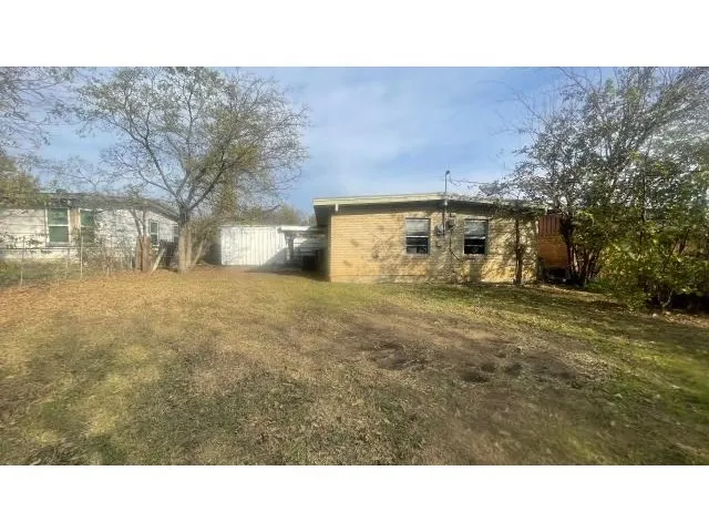 Single Family Residence For Sale in Tarrant County , 2713 Cordone Street, Fort Worth, Texas 76133, 3 Bedroom, 2 Bathroom, Garage spaces, 1,278 Sqft, built in 1955, mls#21137885, Real Estate Agent in Fort Worth, Homes For Sale in Tarrant county, Homes For Sale in Fort Worth, Realtor in Fort Worth Texas, Real Estate Brokerage Independent Realty Texas, Luminita Cordes Realtor