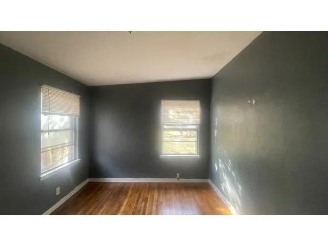 Single Family Residence For Sale in Tarrant County , 2713 Cordone Street, Fort Worth, Texas 76133, 3 Bedroom, 2 Bathroom, Garage spaces, 1,278 Sqft, built in 1955, mls#21137885, Real Estate Agent in Fort Worth, Homes For Sale in Tarrant county, Homes For Sale in Fort Worth, Realtor in Fort Worth Texas, Real Estate Brokerage Independent Realty Texas, Luminita Cordes Realtor