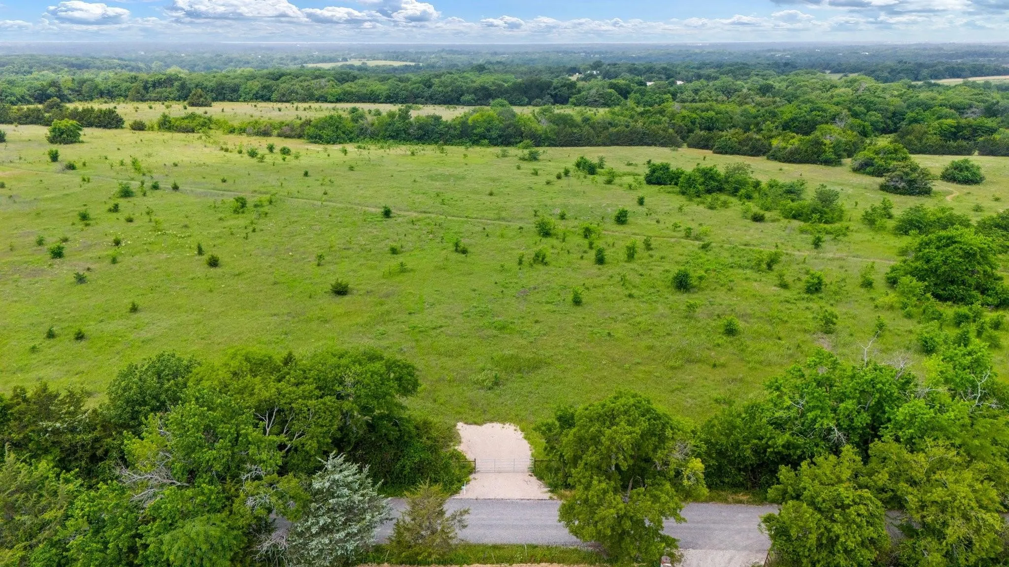 Unimproved Land For Sale in Grayson County , 207 Possom Trot Hollow Road, Whitewright, Texas 75491, 0, 0, Garage spaces, 0 Sqft, built in 0, Price $1,347,500, mls#21137756, Real Estate Agent in Whitewright, Homes For Sale in Grayson county, Homes For Sale in Whitewright, Realtor in Whitewright Texas, Real Estate Brokerage Independent Realty Texas, Luminita Cordes Realtor