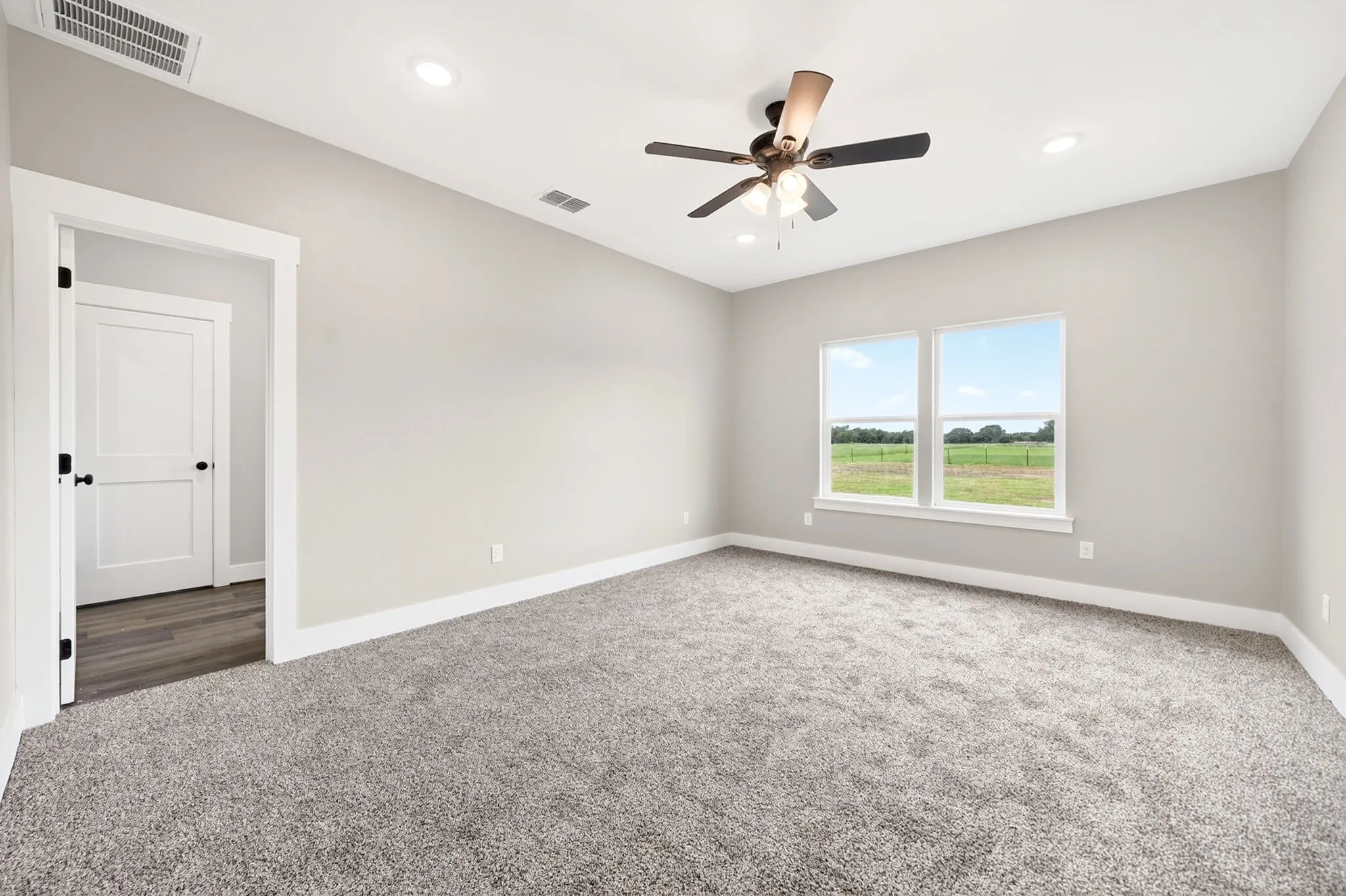 Single Family Residence For Sale in Van Zandt County , 697 VZ CR 3717, Edgewood, Texas 75117, 3 Bedroom, 2 Bathroom, 2 Garage spaces, 1,685 Sqft, built in 2026, mls#21137922, Real Estate Agent in Edgewood, Homes For Sale in Van Zandt county, Homes For Sale in Edgewood, Realtor in Edgewood Texas, Real Estate Brokerage Independent Realty Texas, Luminita Cordes Realtor