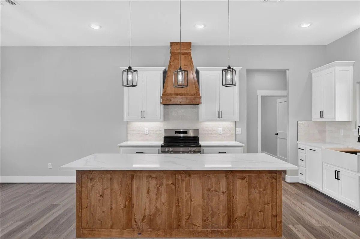 Single Family Residence For Sale in Van Zandt County , 697 VZ CR 3717, Edgewood, Texas 75117, 3 Bedroom, 2 Bathroom, 2 Garage spaces, 1,685 Sqft, built in 2026, mls#21137922, Real Estate Agent in Edgewood, Homes For Sale in Van Zandt county, Homes For Sale in Edgewood, Realtor in Edgewood Texas, Real Estate Brokerage Independent Realty Texas, Luminita Cordes Realtor