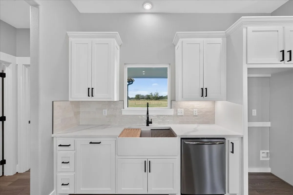 Single Family Residence For Sale in Van Zandt County , 697 VZ CR 3717, Edgewood, Texas 75117, 3 Bedroom, 2 Bathroom, 2 Garage spaces, 1,685 Sqft, built in 2026, mls#21137922, Real Estate Agent in Edgewood, Homes For Sale in Van Zandt county, Homes For Sale in Edgewood, Realtor in Edgewood Texas, Real Estate Brokerage Independent Realty Texas, Luminita Cordes Realtor