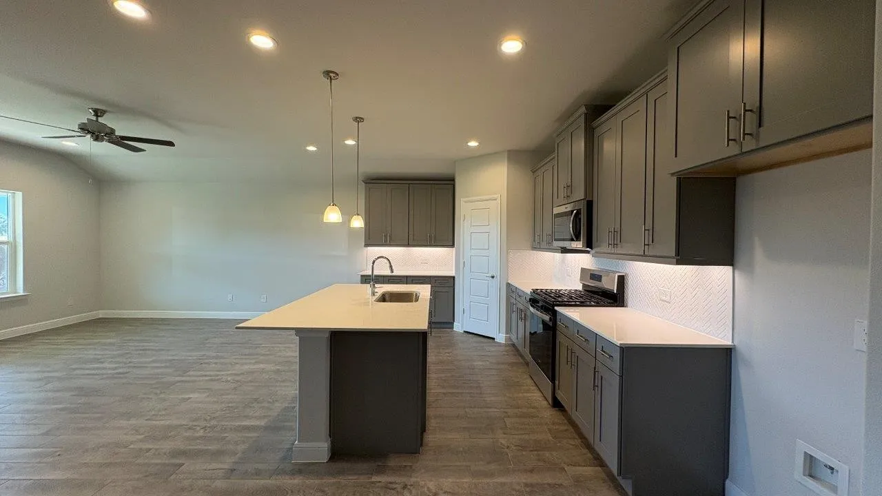 Single Family Residence For Sale in Hood County , 4207 CORNERSTONE Circle, Granbury, Texas 76048, 4 Bedroom, 2 Bathroom, 2 Garage spaces, 2,030 Sqft, built in 2025, New Construction - Incomplete, mls#21137797, Real Estate Agent in Granbury, Homes For Sale in Hood county, Homes For Sale in Granbury, Realtor in Granbury Texas, Real Estate Brokerage Independent Realty Texas, Luminita Cordes Realtor
