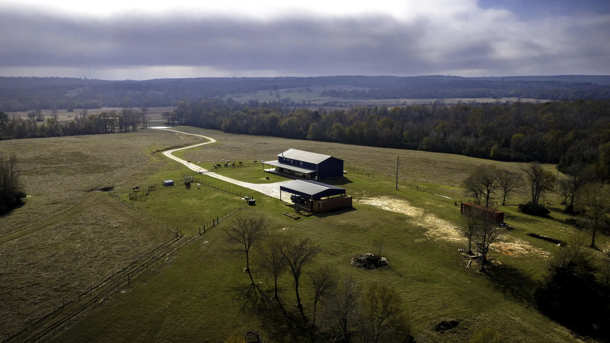 Farm For Sale in Leon County , 3200 Tx-75, Buffalo, Texas 75831, 6 Bedrooms, 3 Bathrooms, 2 Garage spaces, 3,861 Sqft, built in 2018, Preowned, Price $1,720,000, mls#21138083, Real Estate Agent in Buffalo, Homes For Sale in Leon county, Homes For Sale in Buffalo, Realtor in Buffalo Texas, Real Estate Brokerage Independent Realty Texas, Luminita Cordes Realtor