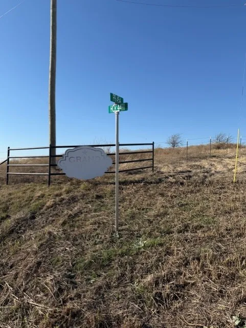 Entrance showing street signs