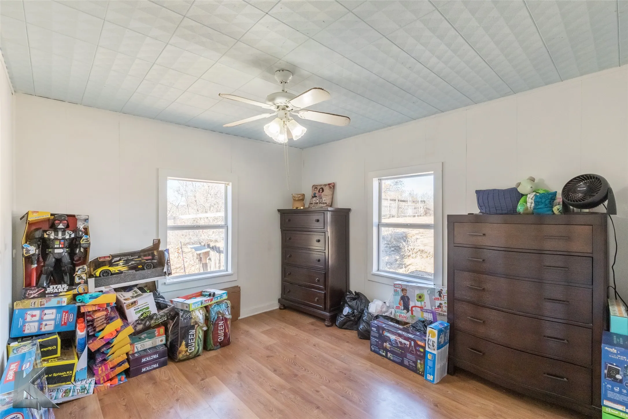 Single Family Residence For Sale in Jones County , 10001 County Road 379, Hawley, Texas 79525, 3 Bedrooms, 2 Bathrooms, Garage spaces, 1,568 Sqft, built in 1977, Price $229,000, mls#21135035, Real Estate Agent in Hawley, Homes For Sale in Jones county, Homes For Sale in Hawley, Realtor in Hawley Texas, Real Estate Brokerage Independent Realty Texas, Luminita Cordes Realtor