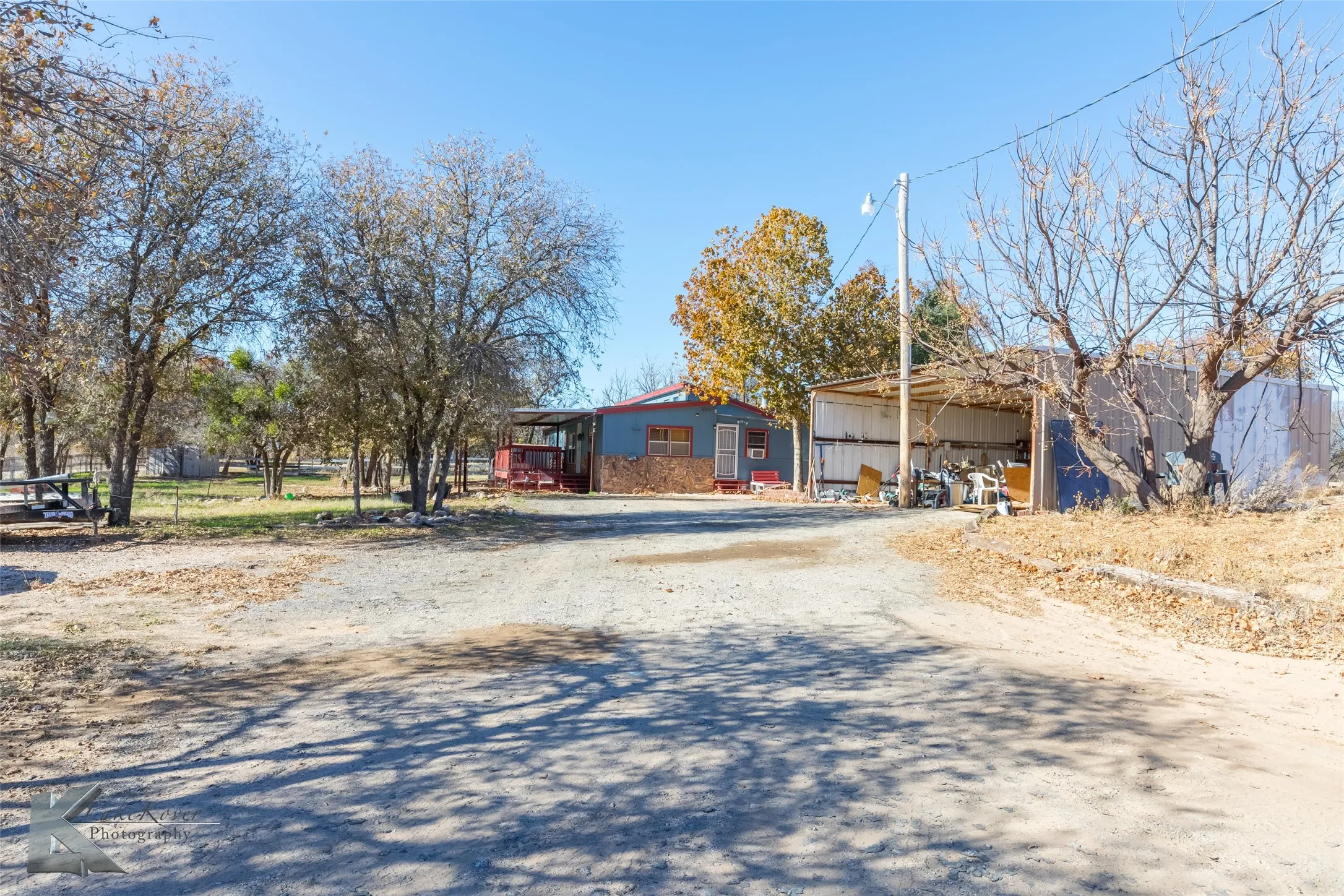 Single Family Residence For Sale in Jones County , 10001 County Road 379, Hawley, Texas 79525, 3 Bedrooms, 2 Bathrooms, Garage spaces, 1,568 Sqft, built in 1977, Price $229,000, mls#21135035, Real Estate Agent in Hawley, Homes For Sale in Jones county, Homes For Sale in Hawley, Realtor in Hawley Texas, Real Estate Brokerage Independent Realty Texas, Luminita Cordes Realtor