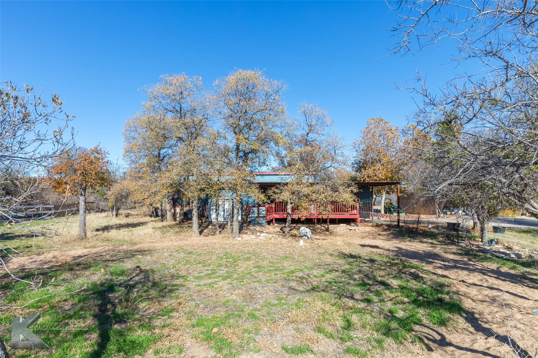 Single Family Residence For Sale in Jones County , 10001 County Road 379, Hawley, Texas 79525, 3 Bedrooms, 2 Bathrooms, Garage spaces, 1,568 Sqft, built in 1977, Price $229,000, mls#21135035, Real Estate Agent in Hawley, Homes For Sale in Jones county, Homes For Sale in Hawley, Realtor in Hawley Texas, Real Estate Brokerage Independent Realty Texas, Luminita Cordes Realtor