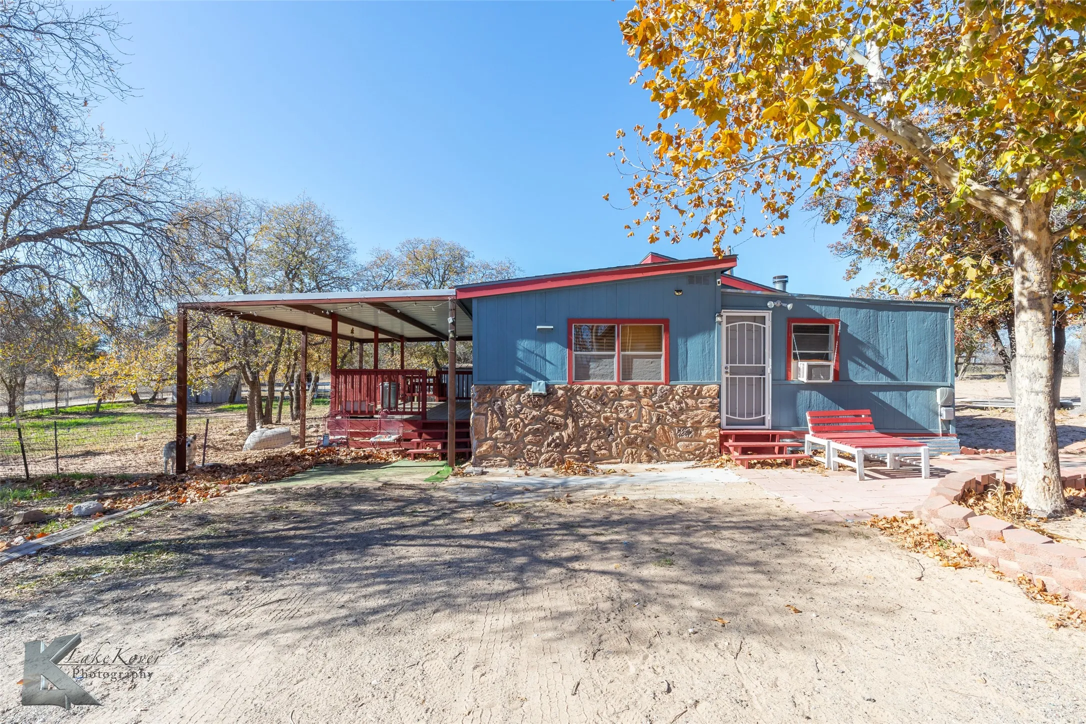 Single Family Residence For Sale in Jones County , 10001 County Road 379, Hawley, Texas 79525, 3 Bedrooms, 2 Bathrooms, Garage spaces, 1,568 Sqft, built in 1977, Price $229,000, mls#21135035, Real Estate Agent in Hawley, Homes For Sale in Jones county, Homes For Sale in Hawley, Realtor in Hawley Texas, Real Estate Brokerage Independent Realty Texas, Luminita Cordes Realtor