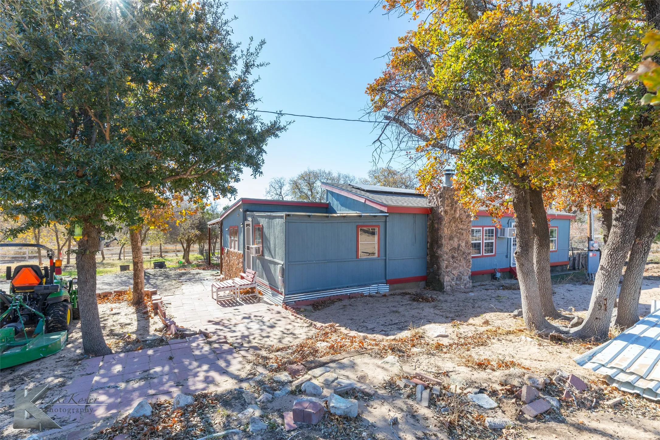 Single Family Residence For Sale in Jones County , 10001 County Road 379, Hawley, Texas 79525, 3 Bedrooms, 2 Bathrooms, Garage spaces, 1,568 Sqft, built in 1977, Price $229,000, mls#21135035, Real Estate Agent in Hawley, Homes For Sale in Jones county, Homes For Sale in Hawley, Realtor in Hawley Texas, Real Estate Brokerage Independent Realty Texas, Luminita Cordes Realtor