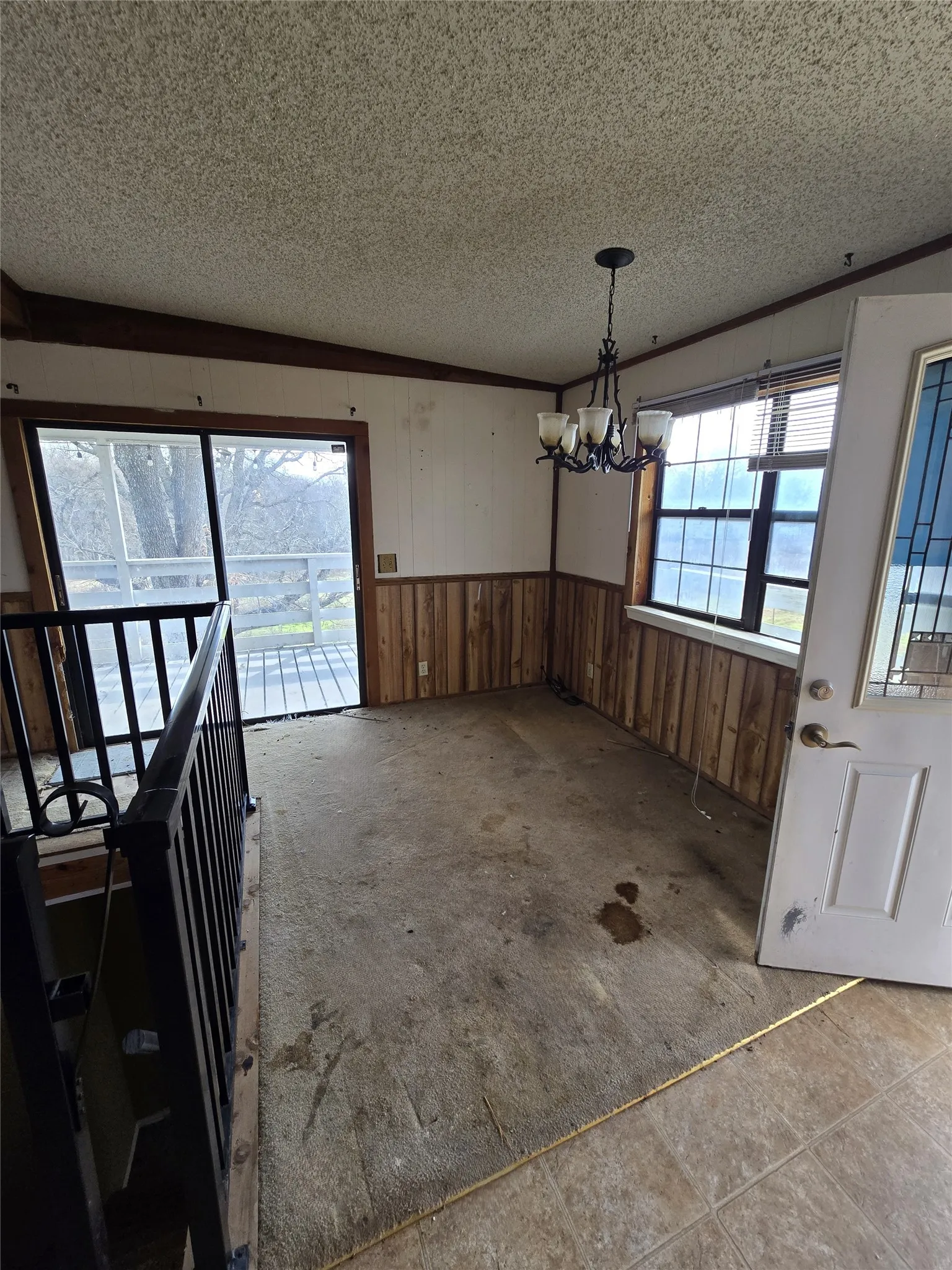 Single Family Residence For Sale in Navarro County , 2240 County Road 2162, Barry, Texas 75102, 3 Bedroom, 2 Bathroom, Garage spaces, 1,640 Sqft, built in 1989, mls#21138270, Real Estate Agent in Barry, Homes For Sale in Navarro county, Homes For Sale in Barry, Realtor in Barry Texas, Real Estate Brokerage Independent Realty Texas, Luminita Cordes Realtor