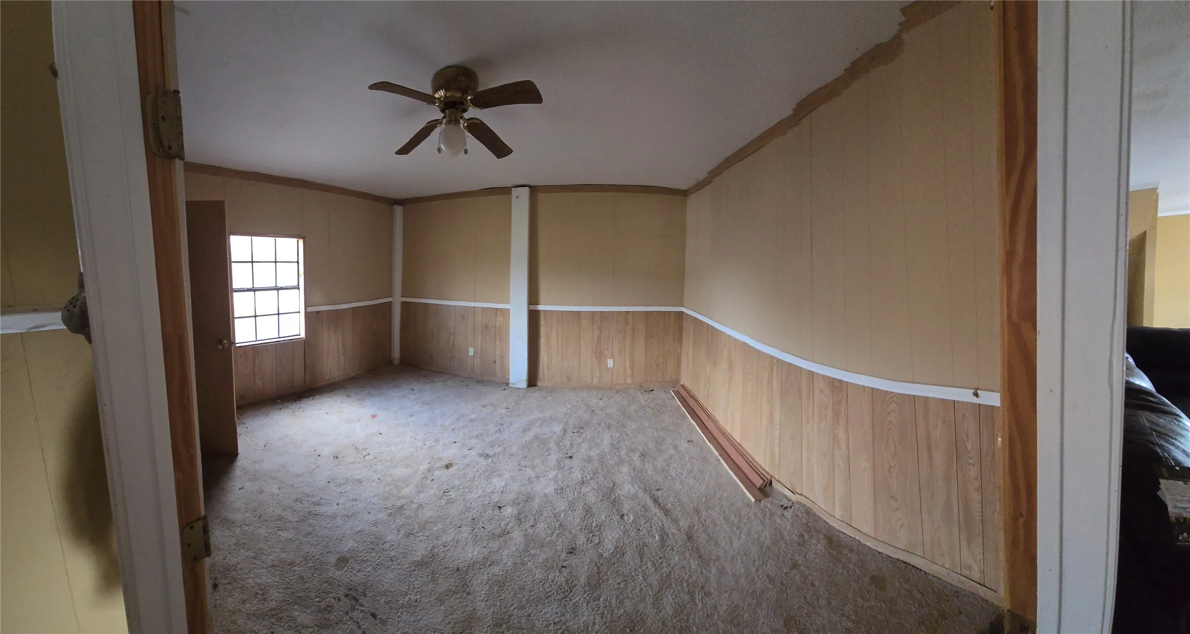 Single Family Residence For Sale in Navarro County , 2240 County Road 2162, Barry, Texas 75102, 3 Bedroom, 2 Bathroom, Garage spaces, 1,640 Sqft, built in 1989, mls#21138270, Real Estate Agent in Barry, Homes For Sale in Navarro county, Homes For Sale in Barry, Realtor in Barry Texas, Real Estate Brokerage Independent Realty Texas, Luminita Cordes Realtor
