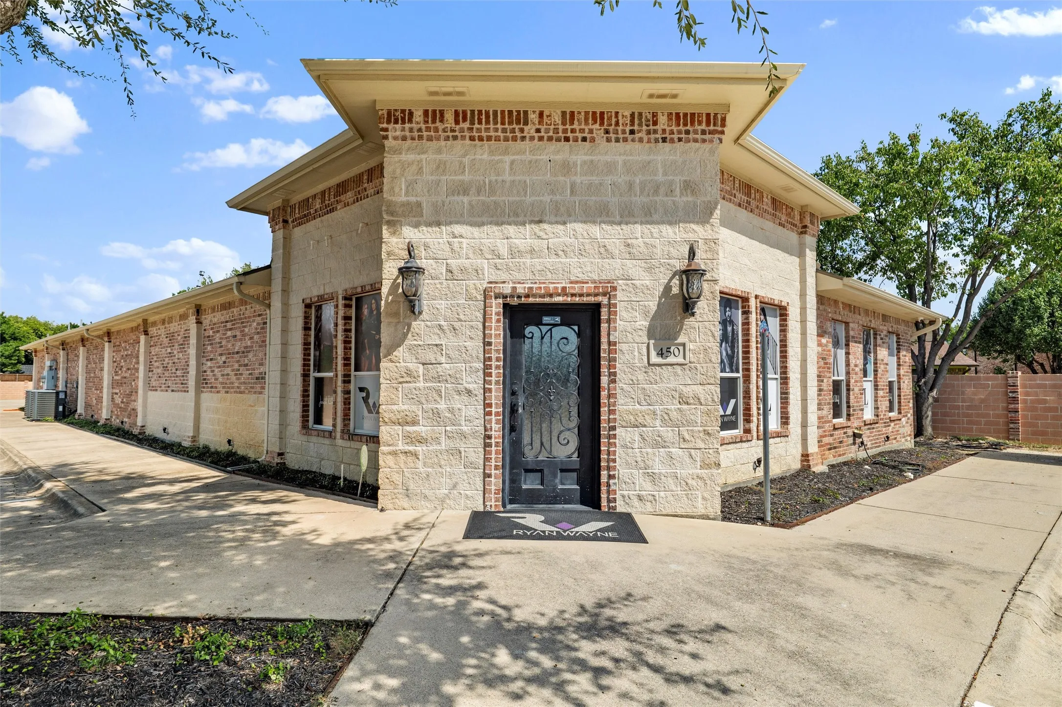 Retail For Sale in Tarrant County , 450 W Harwood Road, Hurst, Texas 76054, 0, 0, Garage spaces, 0 Sqft, built in 2000, Preowned, Price $1,699,999, mls#21138314, Real Estate Agent in Hurst, Homes For Sale in Tarrant county, Homes For Sale in Hurst, Realtor in Hurst Texas, Real Estate Brokerage Independent Realty Texas, Luminita Cordes Realtor
