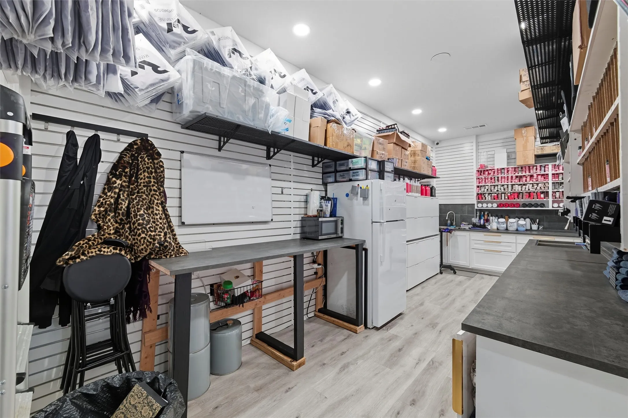 Retail For Sale in Tarrant County , 450 W Harwood Road, Hurst, Texas 76054, 0, 0, Garage spaces, 0 Sqft, built in 2000, Preowned, Price $1,699,999, mls#21138314, Real Estate Agent in Hurst, Homes For Sale in Tarrant county, Homes For Sale in Hurst, Realtor in Hurst Texas, Real Estate Brokerage Independent Realty Texas, Luminita Cordes Realtor