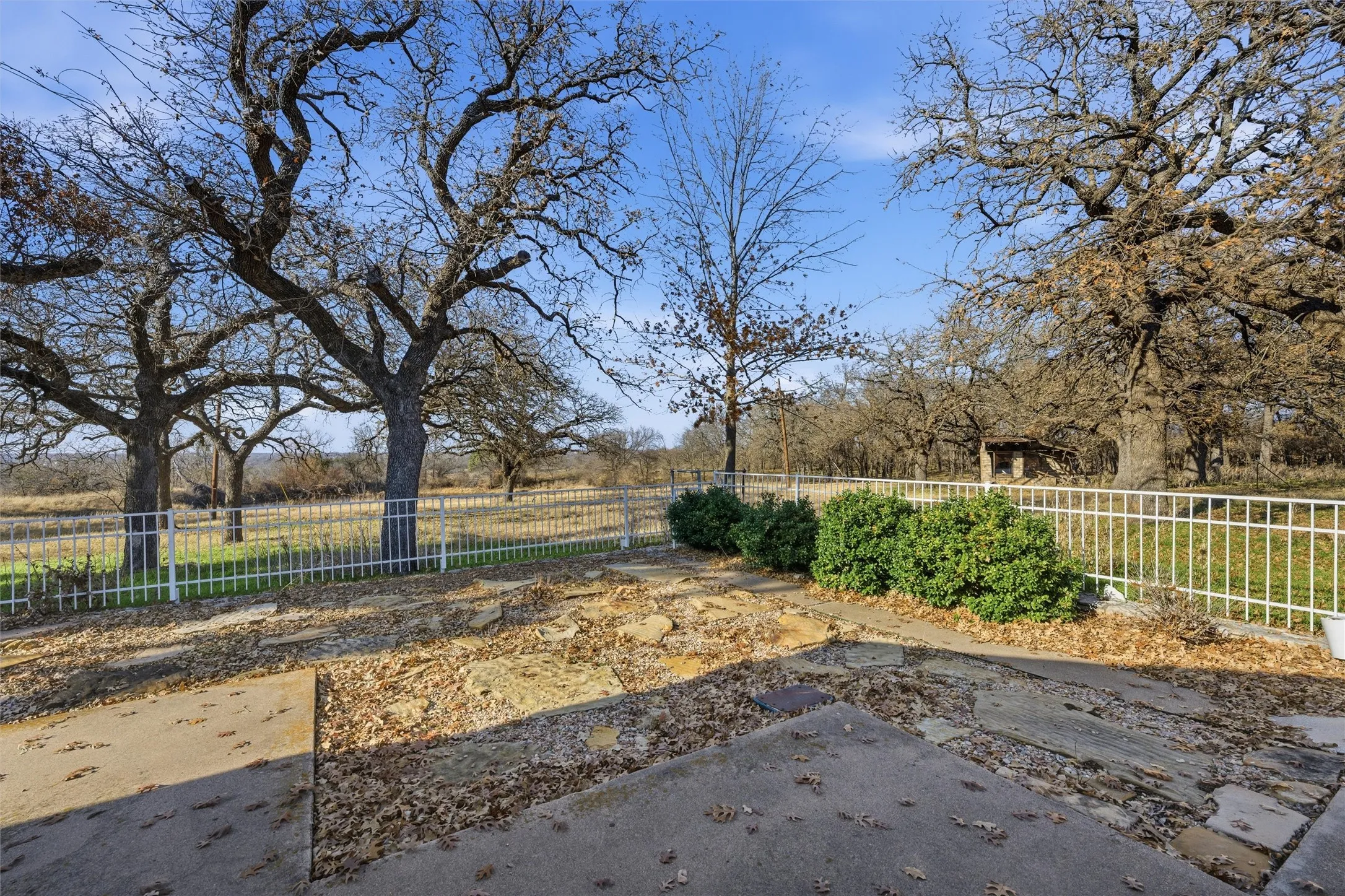 Farm For Sale in Comanche County , 5300 Highway 2247, De Leon, Texas 76444, 3 Bedrooms, 3 Bathrooms, 3 Garage spaces, 2,185 Sqft, built in 1988, Price $2,100,000, mls#21138429, Real Estate Agent in De Leon, Homes For Sale in Comanche county, Homes For Sale in De Leon, Realtor in De Leon Texas, Real Estate Brokerage Independent Realty Texas, Luminita Cordes Realtor