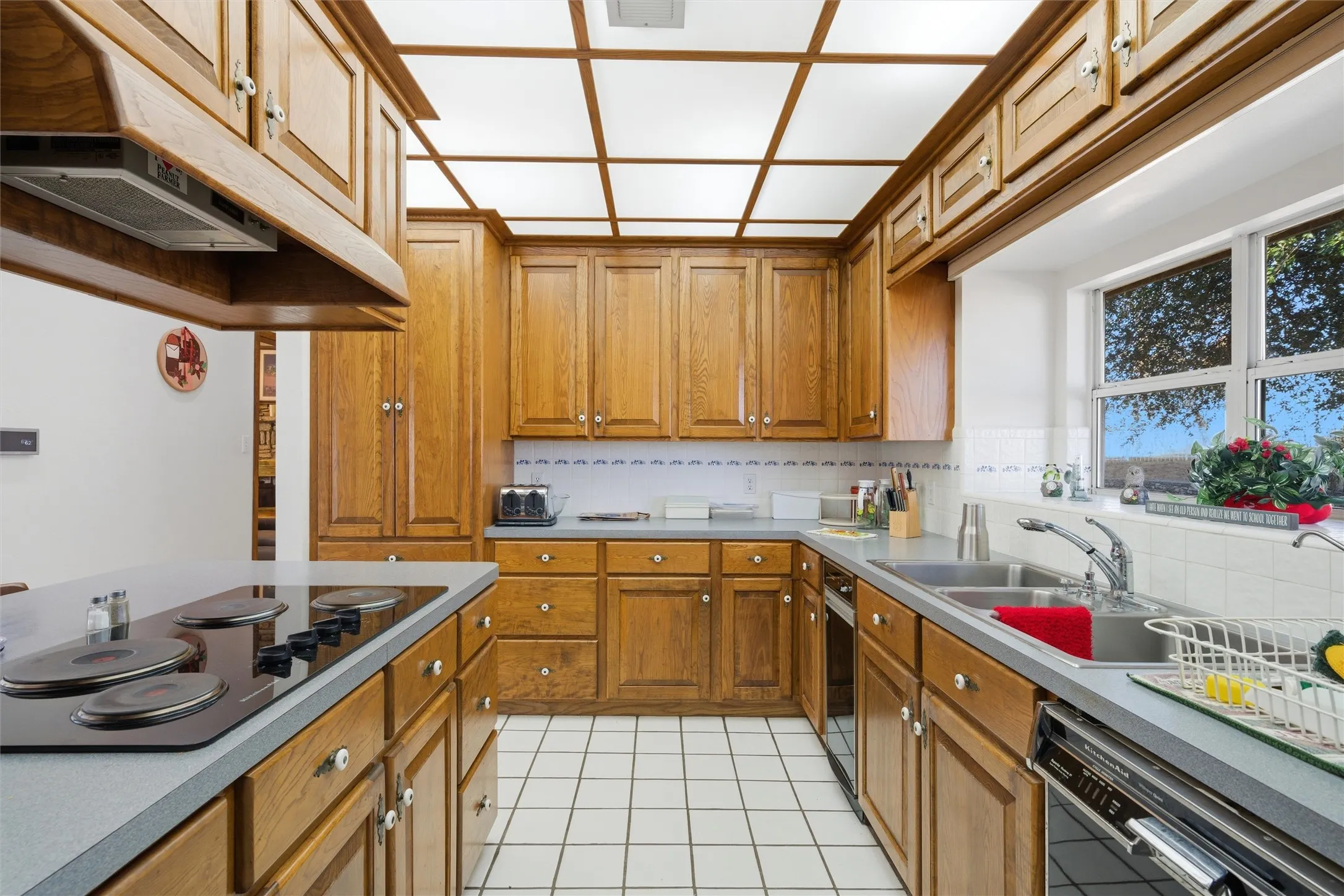 Farm For Sale in Comanche County , 5300 Highway 2247, De Leon, Texas 76444, 3 Bedrooms, 3 Bathrooms, 3 Garage spaces, 2,185 Sqft, built in 1988, Price $2,100,000, mls#21138429, Real Estate Agent in De Leon, Homes For Sale in Comanche county, Homes For Sale in De Leon, Realtor in De Leon Texas, Real Estate Brokerage Independent Realty Texas, Luminita Cordes Realtor