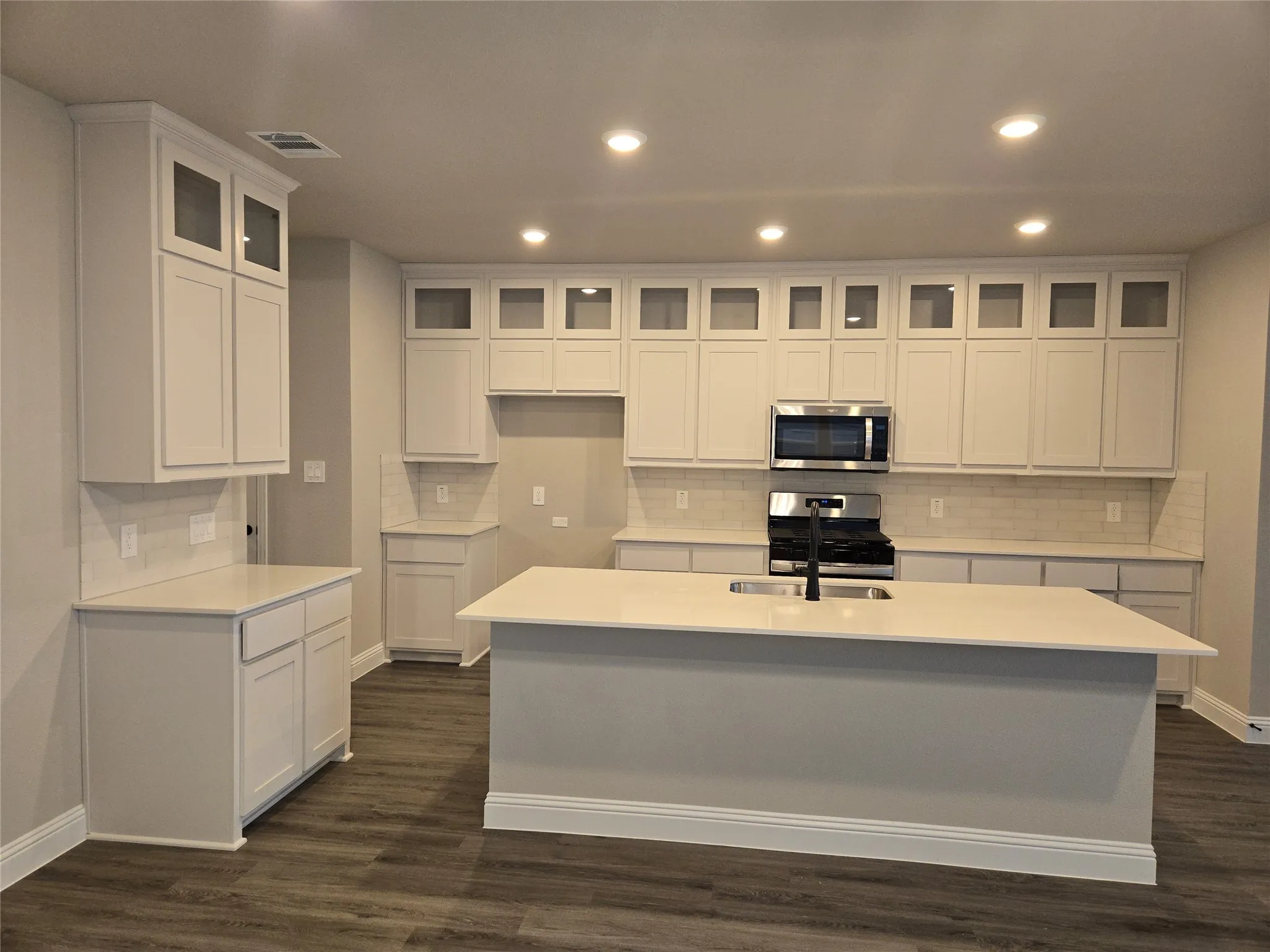 Single Family Residence For Sale in Dallas County , 7208 Bayhill Lane, Rowlett, Texas 75088, 4 Bedroom, 4 Bathroom, 2 Garage spaces, 2,485 Sqft, built in 2025, New Construction - Complete, mls#21138486, Real Estate Agent in Rowlett, Homes For Sale in Dallas county, Homes For Sale in Rowlett, Realtor in Rowlett Texas, Real Estate Brokerage Independent Realty Texas, Luminita Cordes Realtor